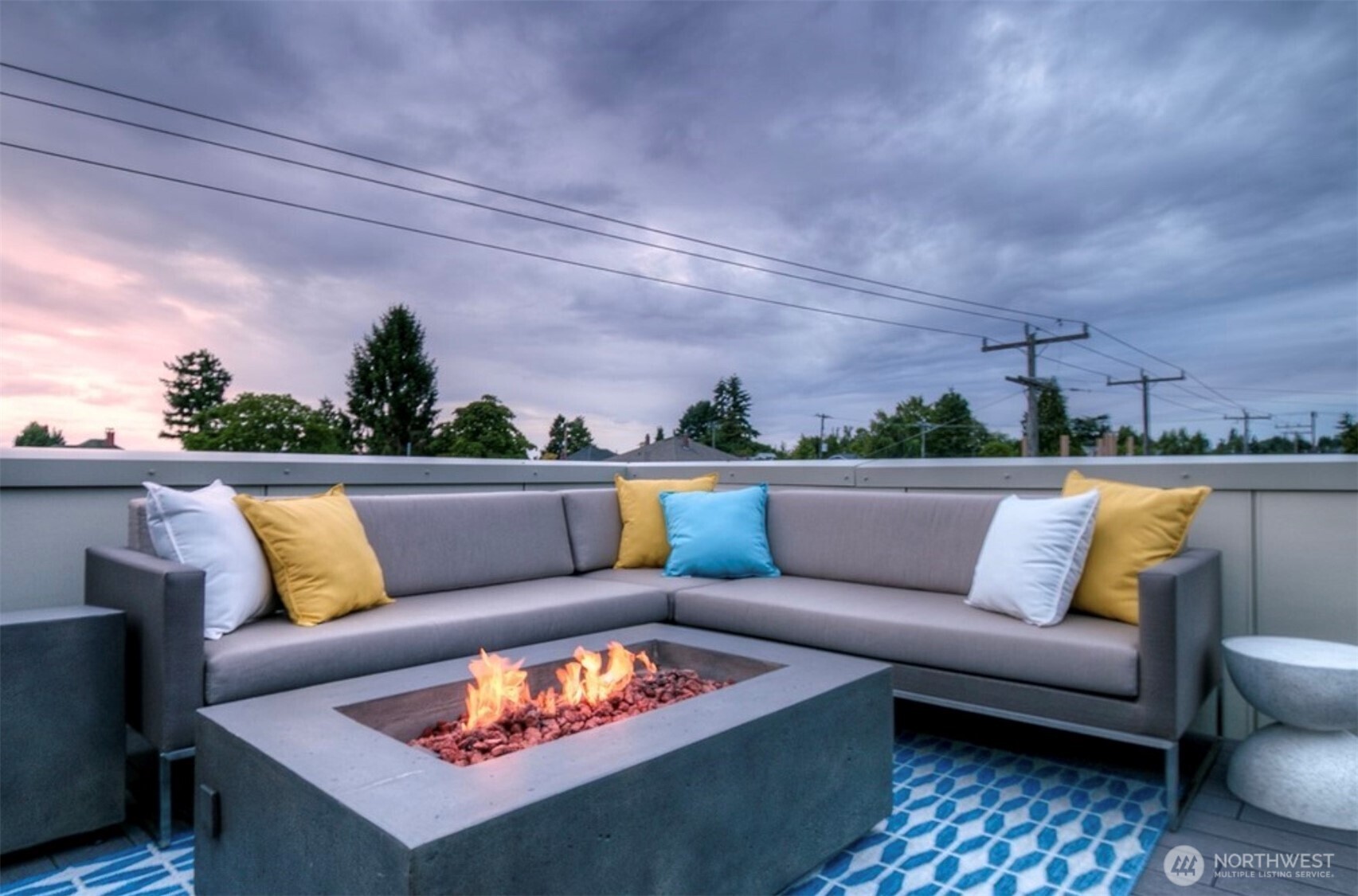 Seattle, Washington, 98122, United States, 2 Bedrooms Bedrooms, ,1 BathroomBathrooms,Residential,For Sale,1896236