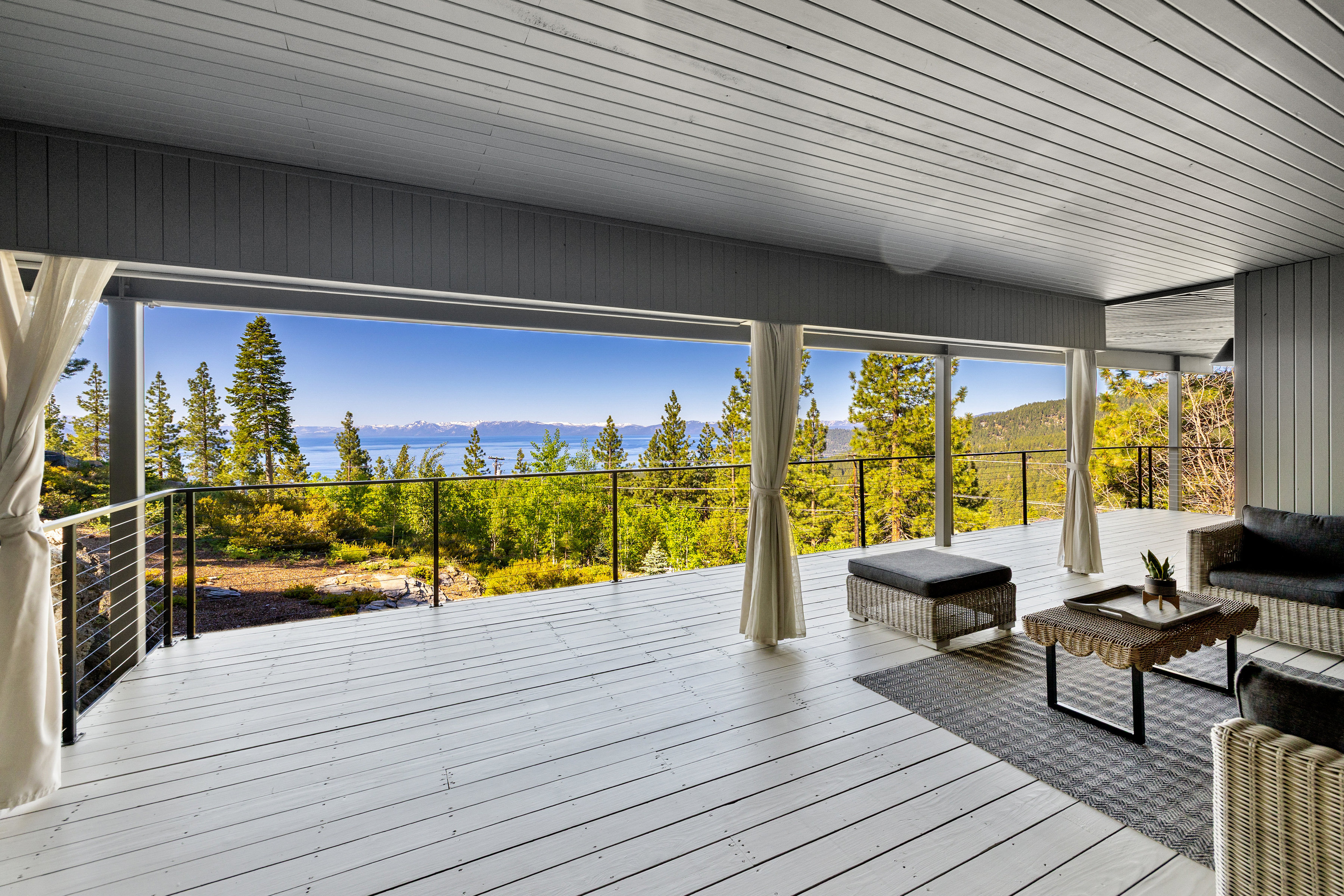  Legendary Gated Panoramic Lake View Estate - 物件實景