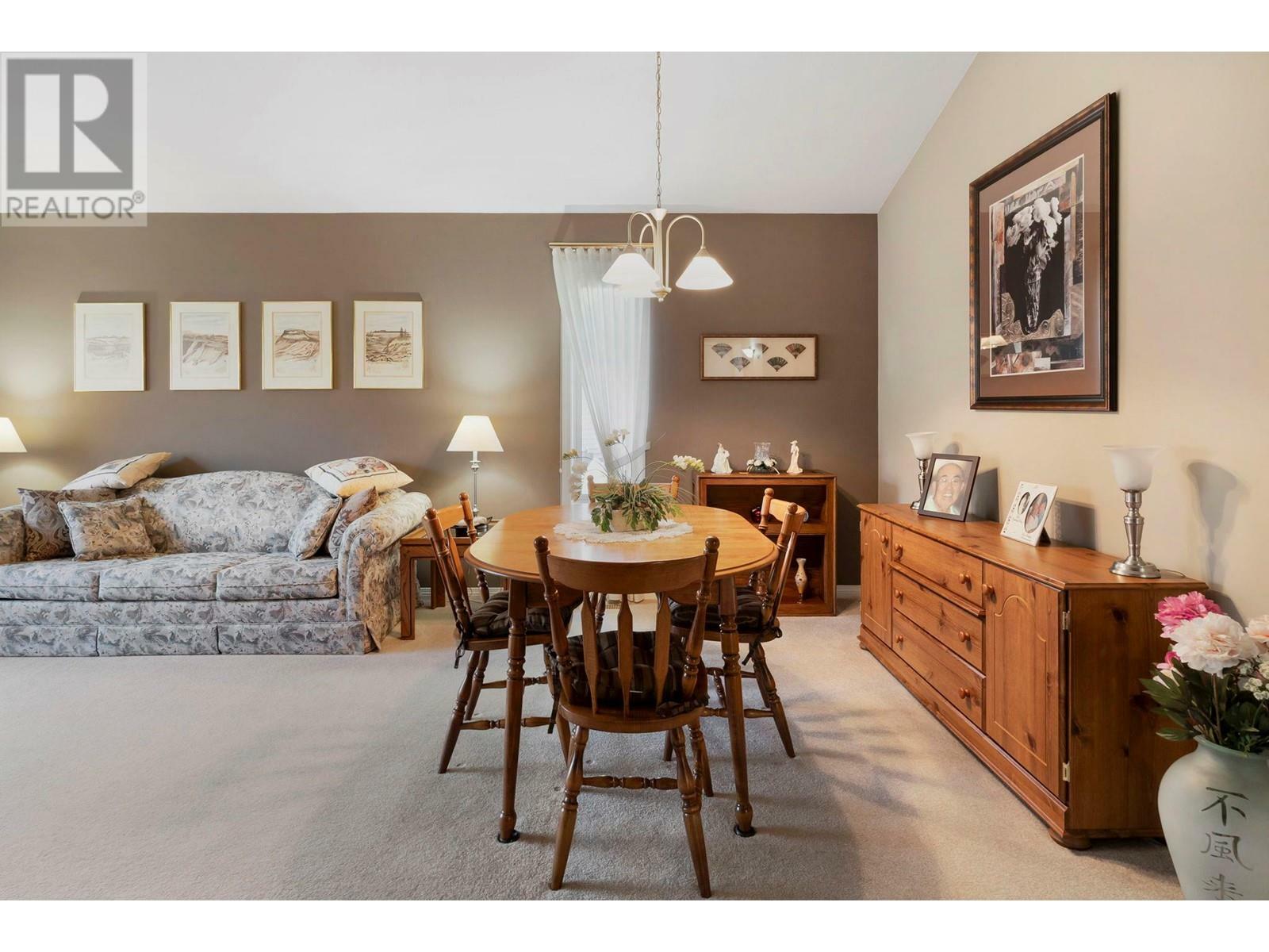 KELOWNA, British Columbia, V1V 1Z4, CA, 2 Bedrooms Bedrooms, ,2 BathroomsBathrooms,Residential,For Sale,1960931