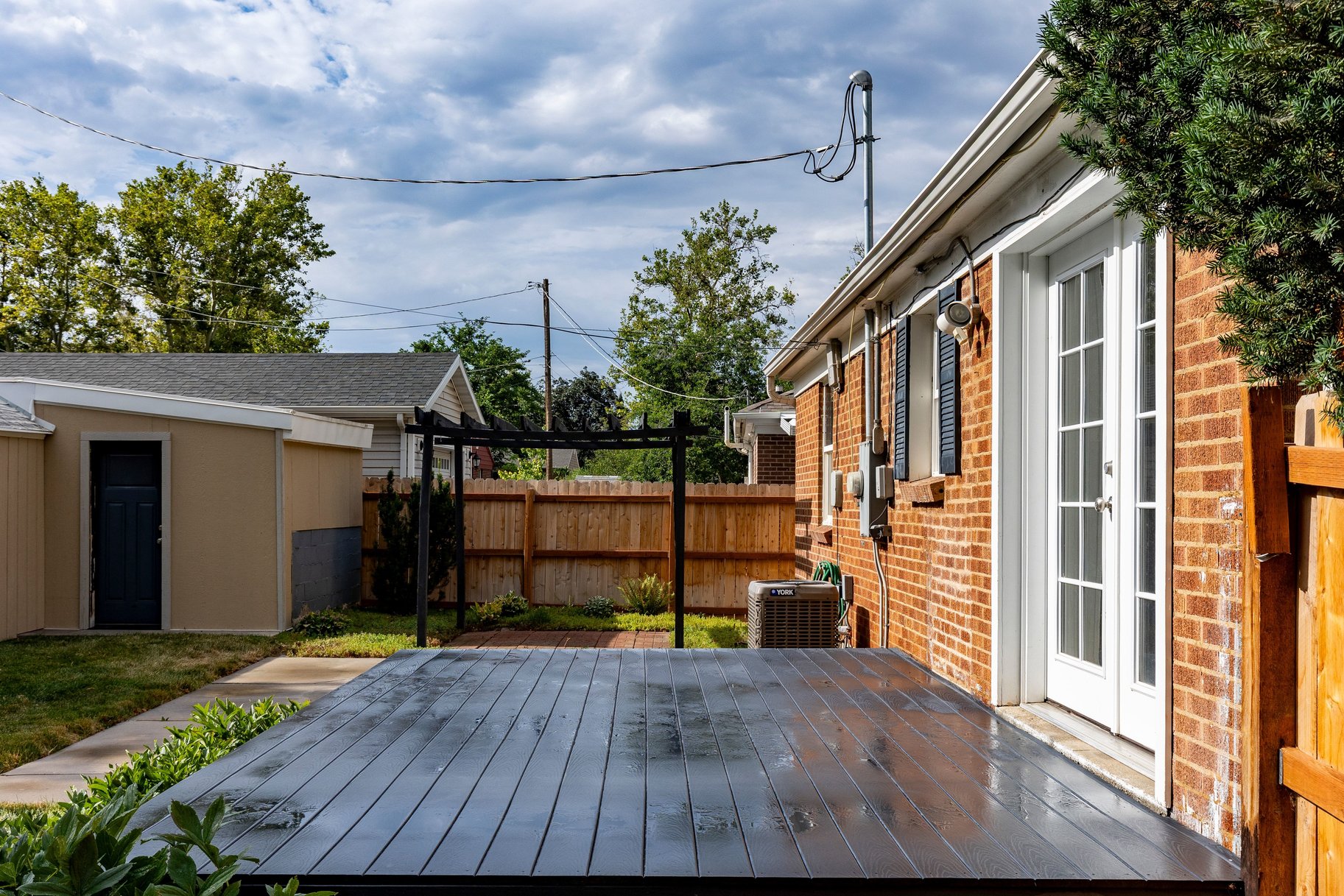  Exceptional Corner Lot in One of Millcreek’s Most Beloved Neighborhoods - 物件實景