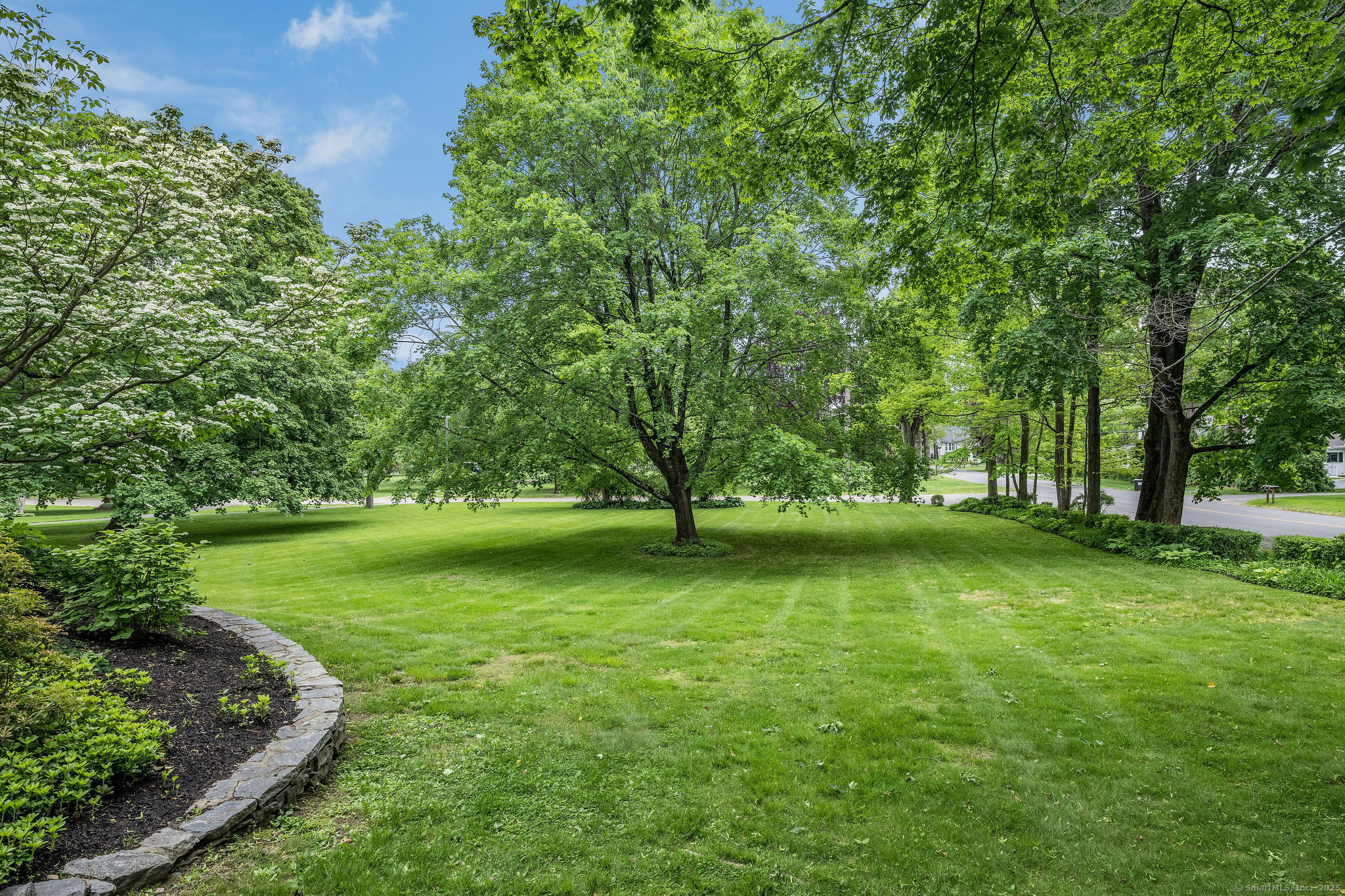 Madison, Connecticut, 06443, United States, 5 Bedrooms Bedrooms, ,4 BathroomsBathrooms,Residential,For Sale,1838358