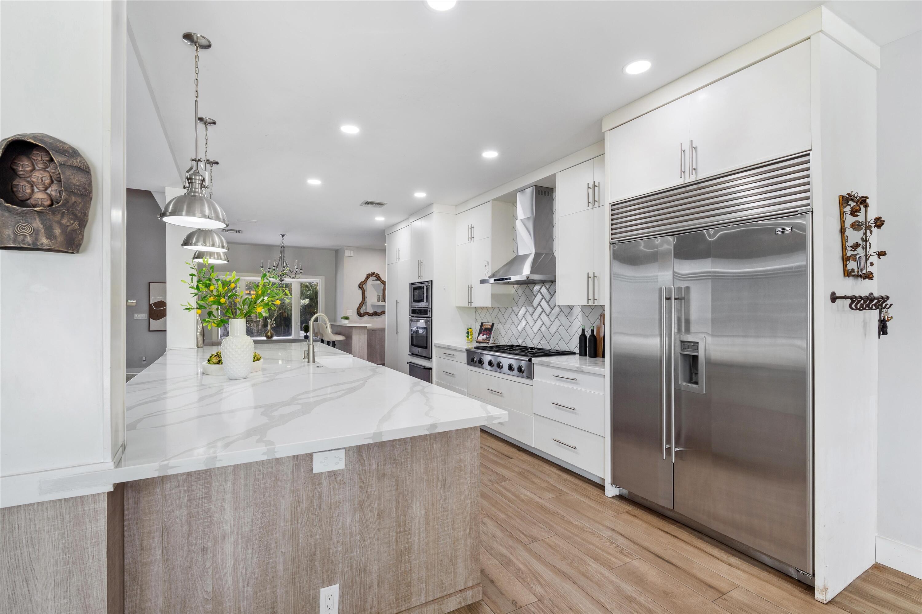Lighthouse Point, Florida, 33064, United States, 4 Bedrooms Bedrooms, ,4 BathroomsBathrooms,Residential,For Sale,1797003