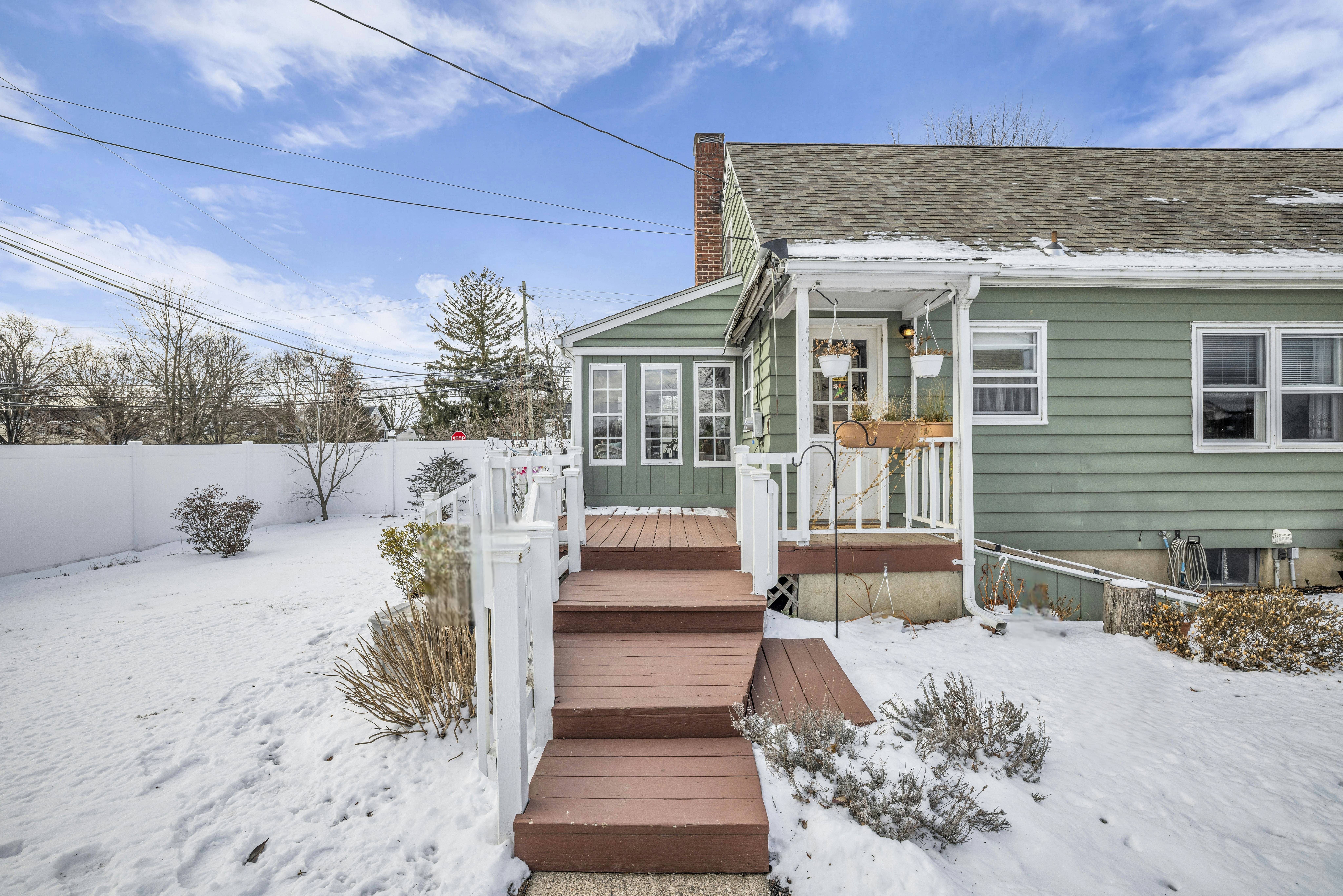 Pompton Plains, New Jersey, 07444, United States, 4 Bedrooms Bedrooms, ,3 BathroomsBathrooms,Residential,For Sale,2007489