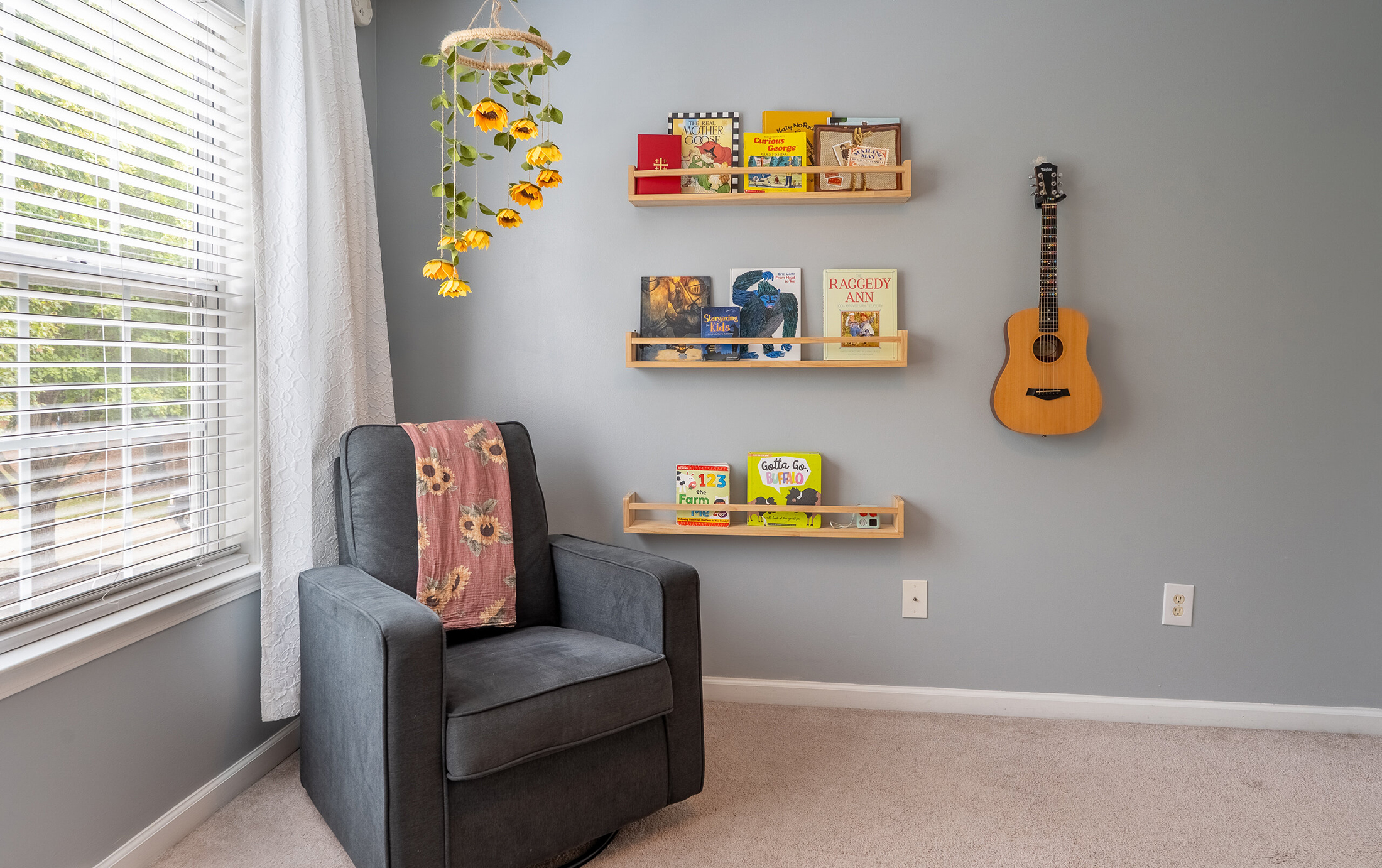  Beautifully Updated Townhome in Desirable Windward/Deerfield Area of Alpharetta - 物件實景