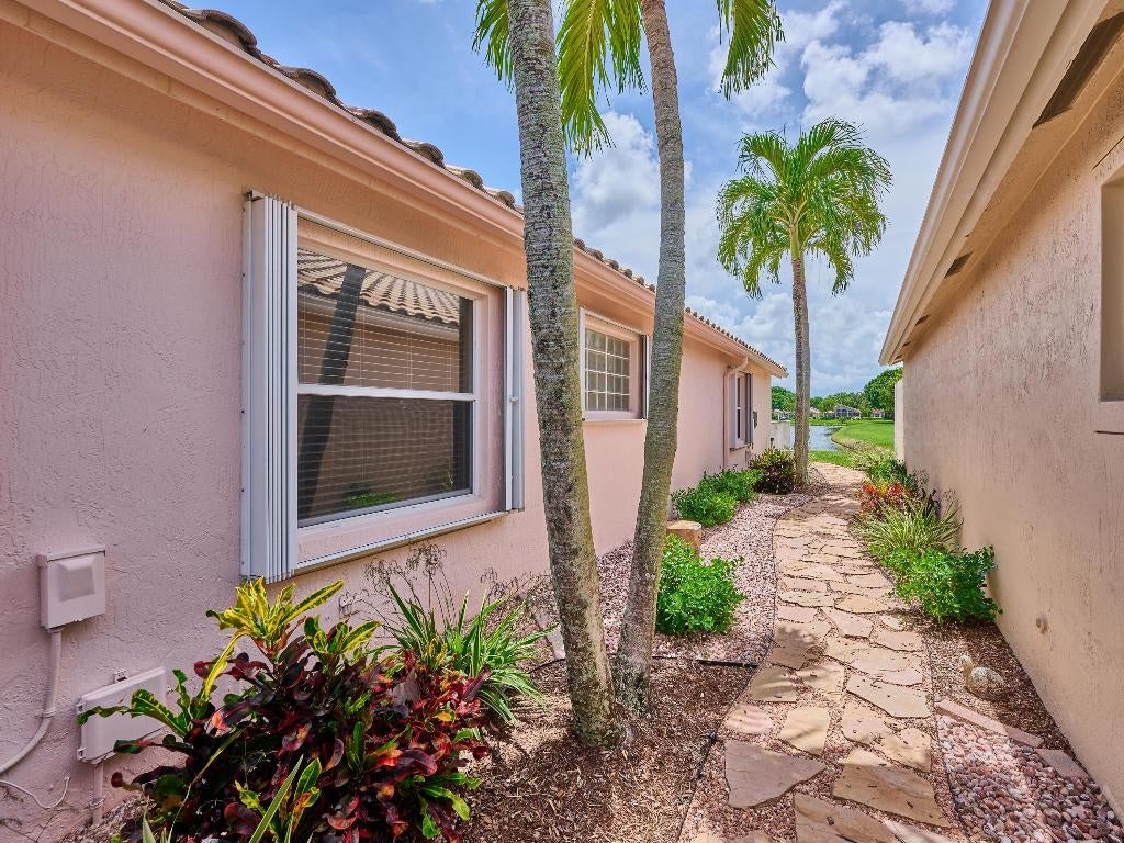 Boynton Beach, Florida, 33437, United States, 3 Bedrooms Bedrooms, ,2 BathroomsBathrooms,Residential,For Sale,1980529