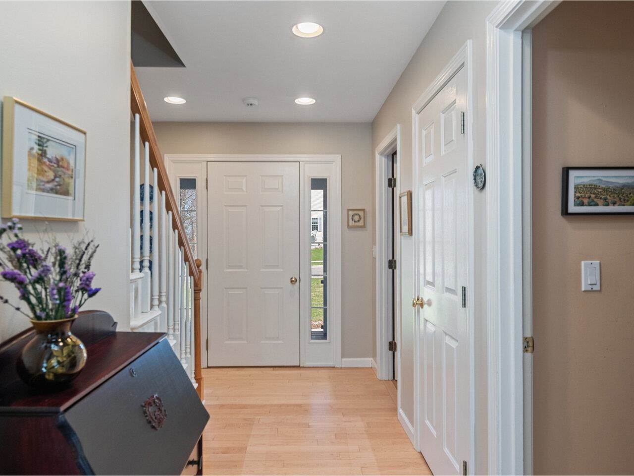 Colchester, Vermont, 05446, United States, 3 Bedrooms Bedrooms, ,3 BathroomsBathrooms,Residential,For Sale,1779357