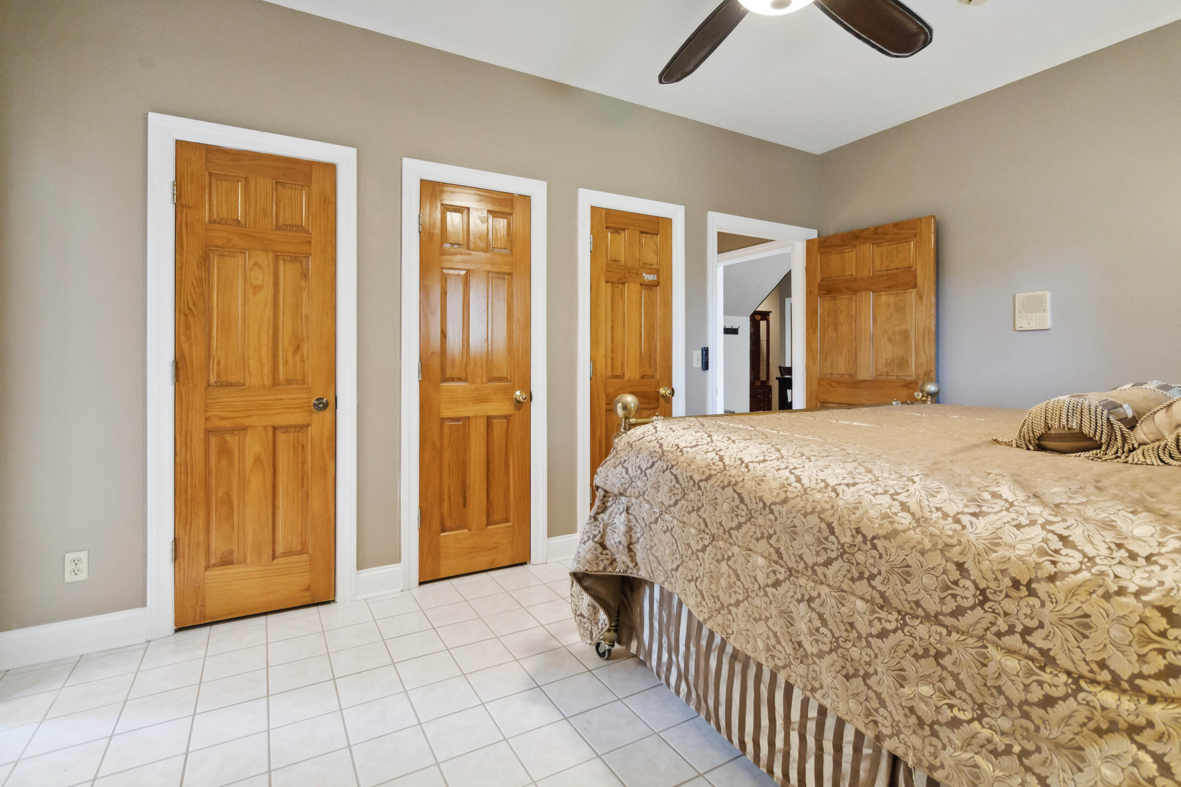 Corbin, Kentucky, 40701, United States, 10 Bedrooms Bedrooms, ,10 BathroomsBathrooms,Residential,For Sale,2045209