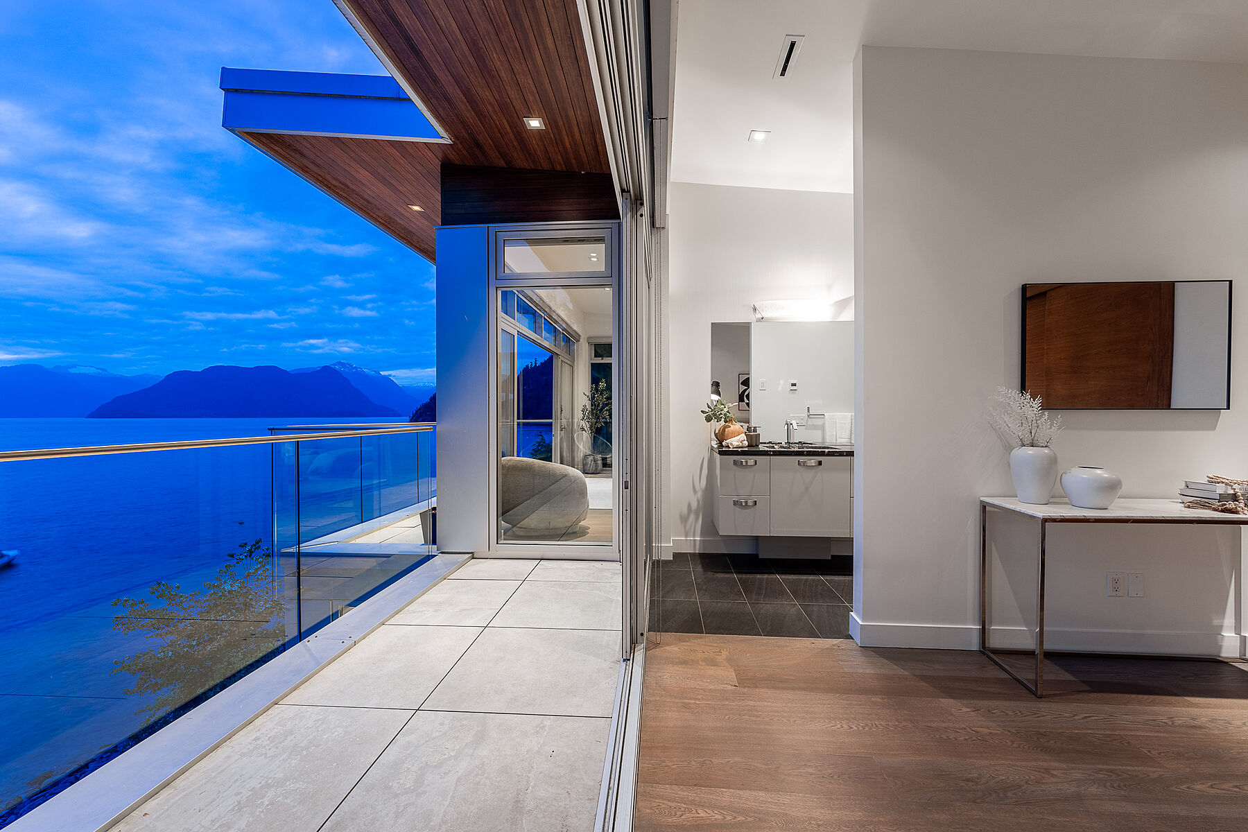  Amazing Waterfront Property - 物件實景