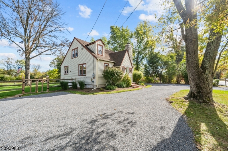 Kingwood Twp., New Jersey, 08825, United States, 3 Bedrooms Bedrooms, ,2 BathroomsBathrooms,Residential,For Sale,1984798