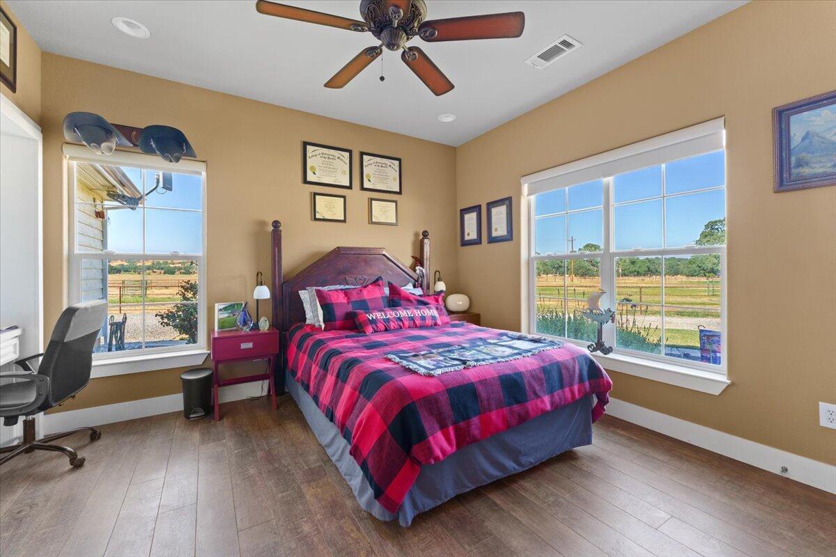 Red Bluff, California, 96080, United States, 3 Bedrooms Bedrooms, ,2 BathroomsBathrooms,Residential,For Sale,1949814