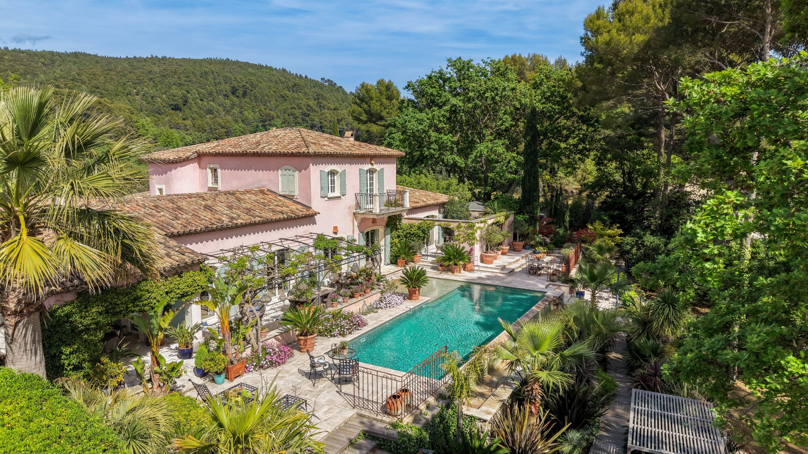  Exceptional Charming Estate with Remarkable Gardens in a Preserved Setting - 物件實景