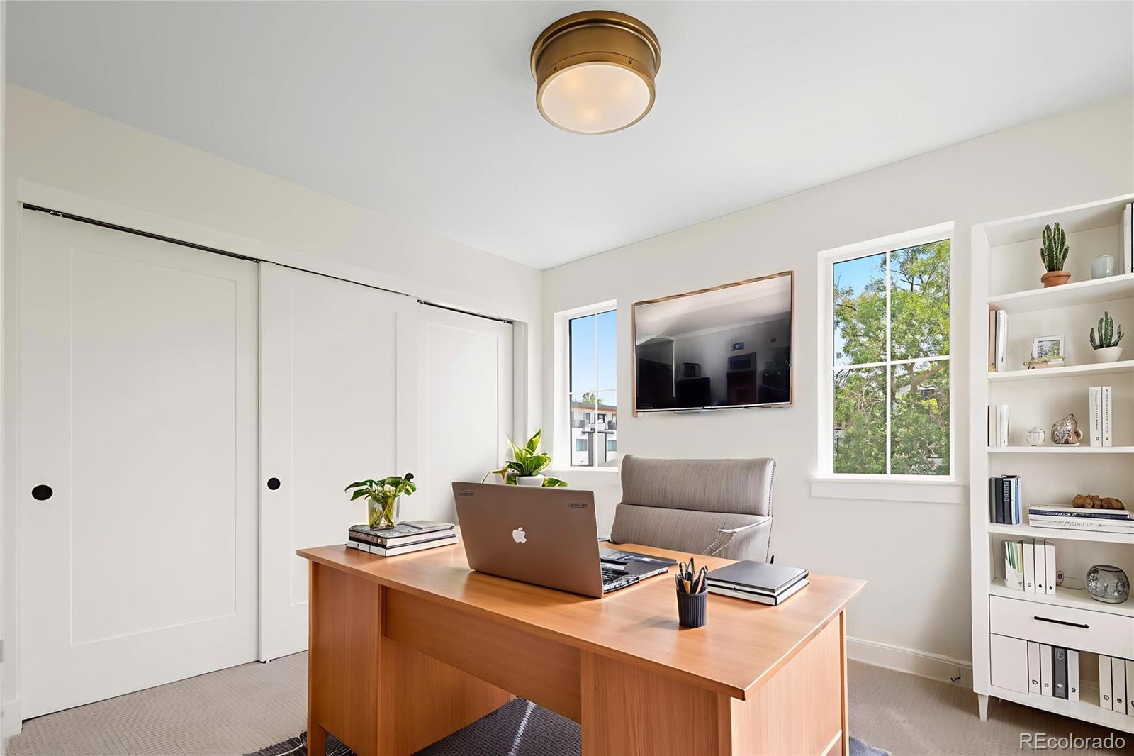 Denver, Colorado, 80204, United States, 3 Bedrooms Bedrooms, ,2 BathroomsBathrooms,Residential,For Sale,1992898