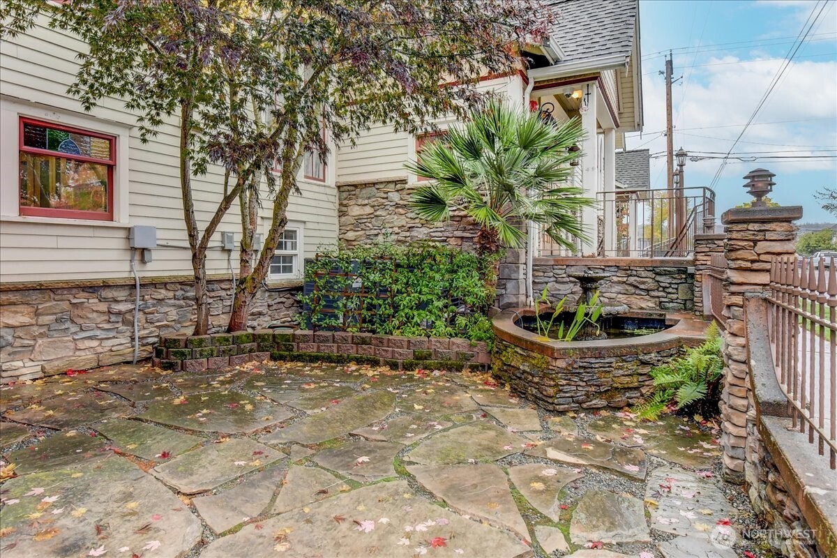 Sumner, Washington, 98390, United States, 4 Bedrooms Bedrooms, ,3 BathroomsBathrooms,Residential,For Sale,1992043