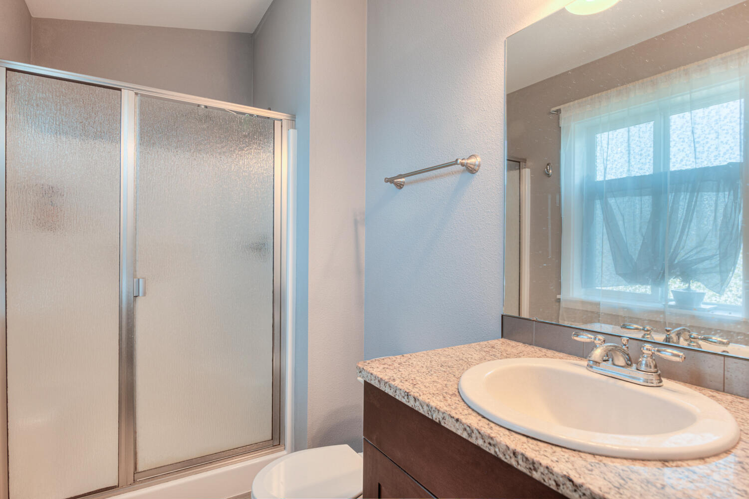 Bend, Oregon, 97701, United States, 3 Bedrooms Bedrooms, ,3 BathroomsBathrooms,Residential,For Sale,1999199