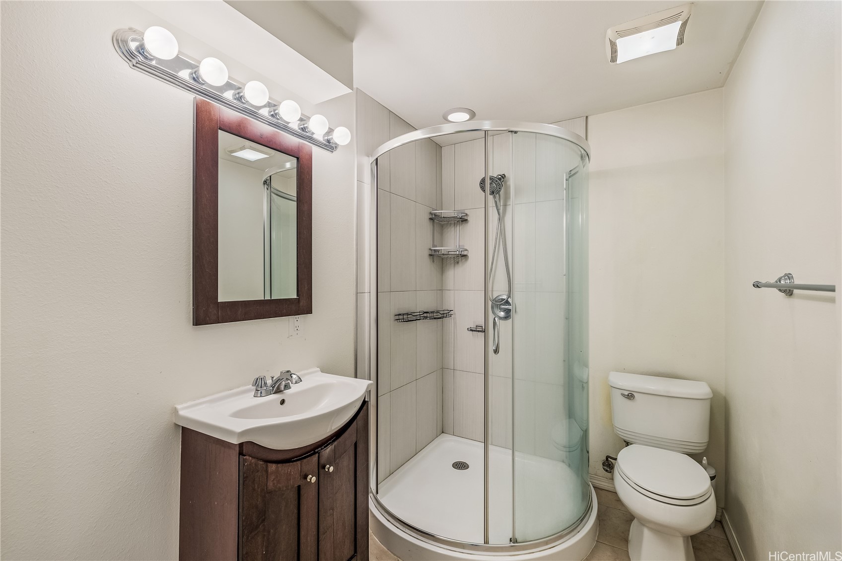 Honolulu, Hawaii, 96817, United States, 4 Bedrooms Bedrooms, ,2 BathroomsBathrooms,Residential,For Sale,1988231