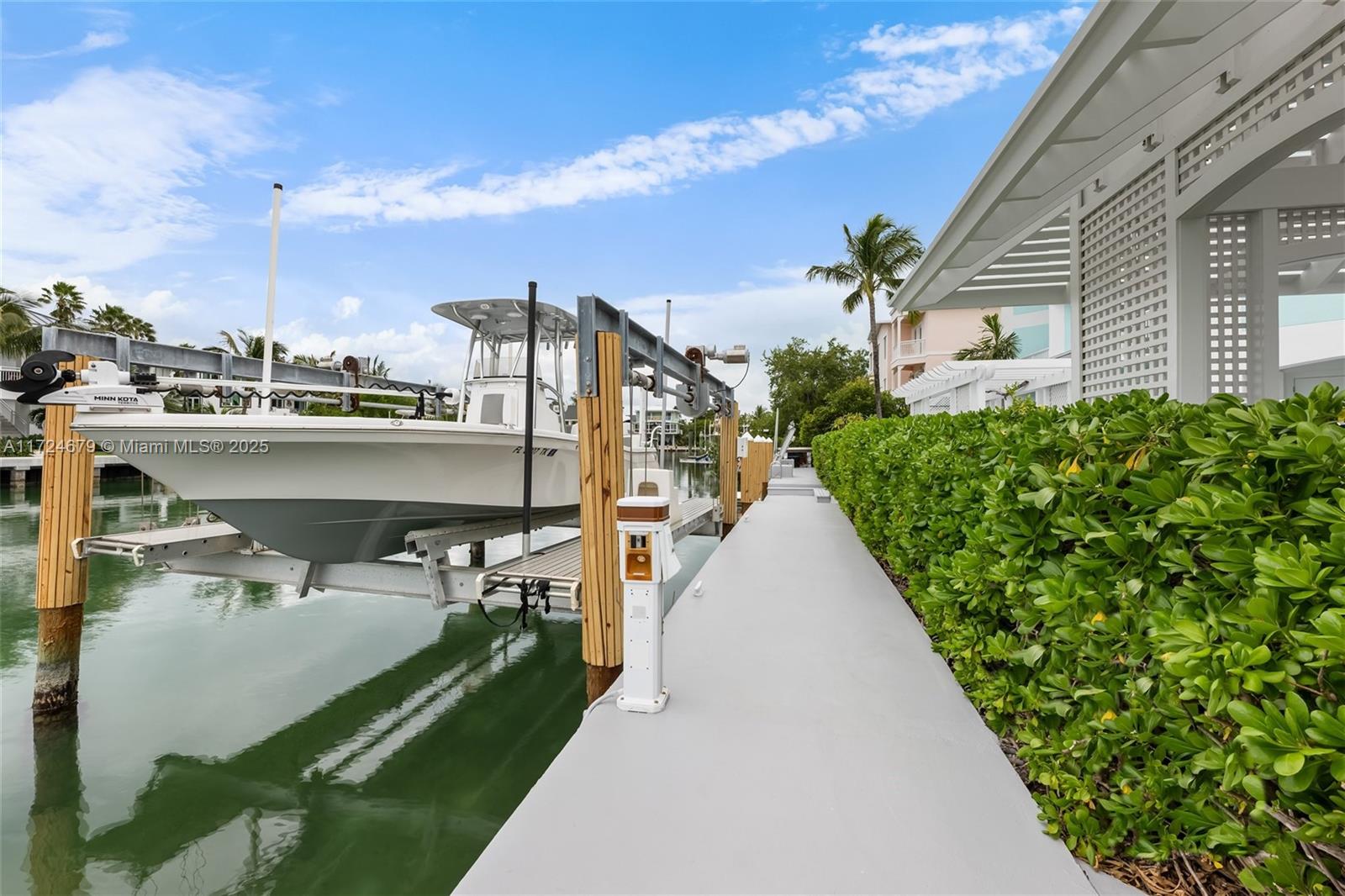 Islamorada, Florida, 33036, United States, 6 Bedrooms Bedrooms, ,4 BathroomsBathrooms,Residential,For Sale,1932543