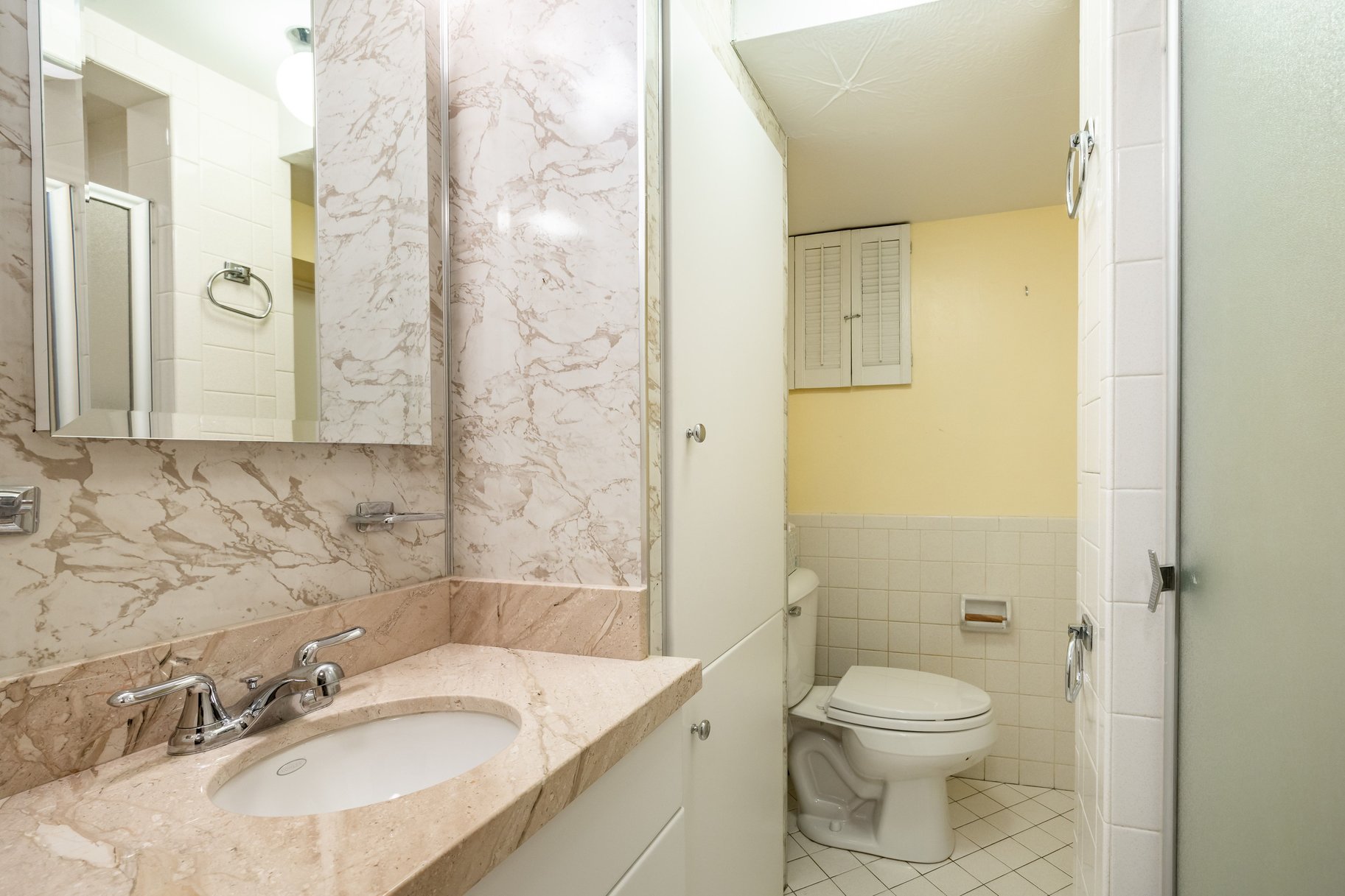  Exceptional Country Club Two-Story - 物件實景