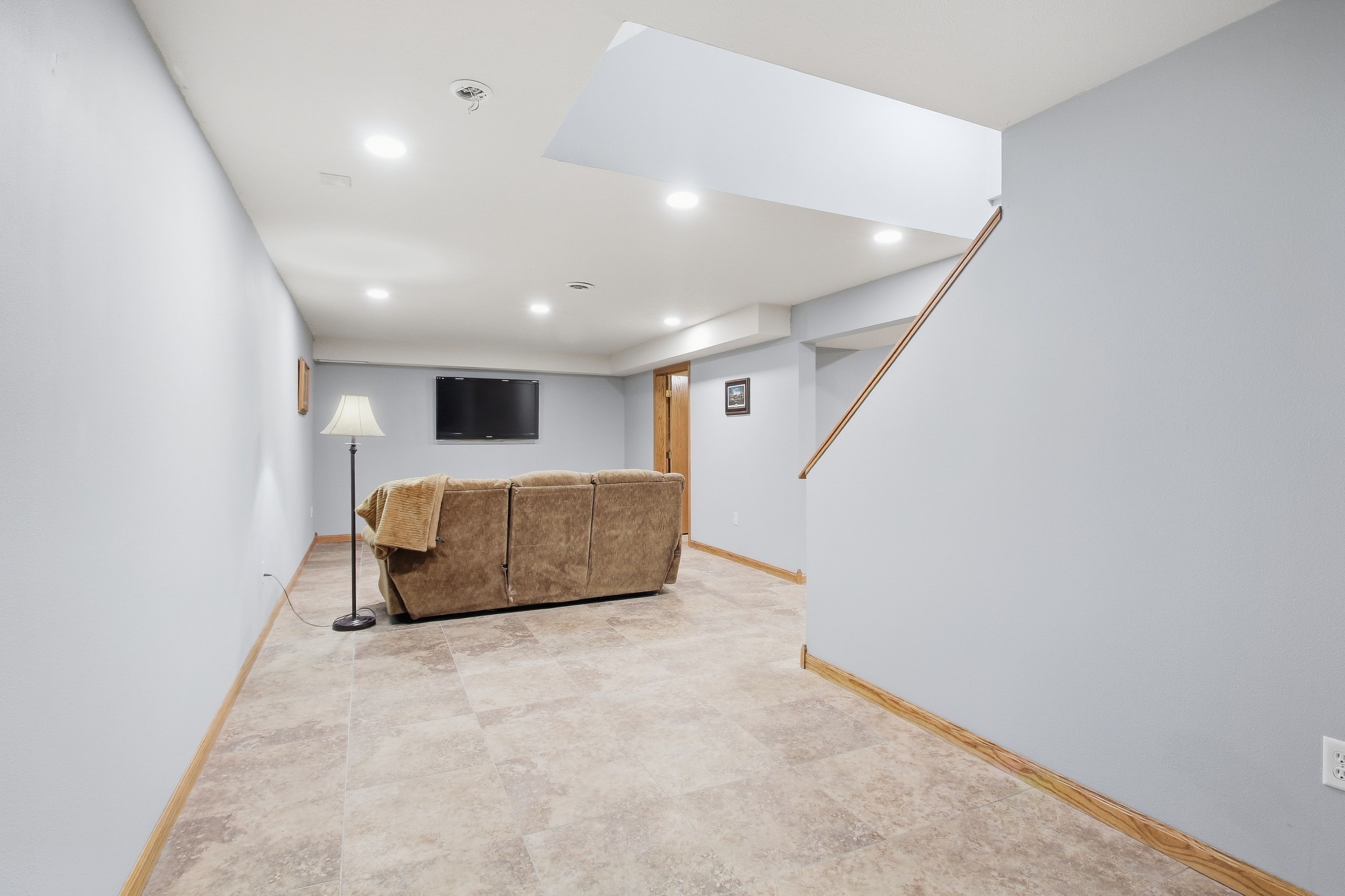  Spacious Five-Bedroom Home on One Acre in Montevideo - 物件實景