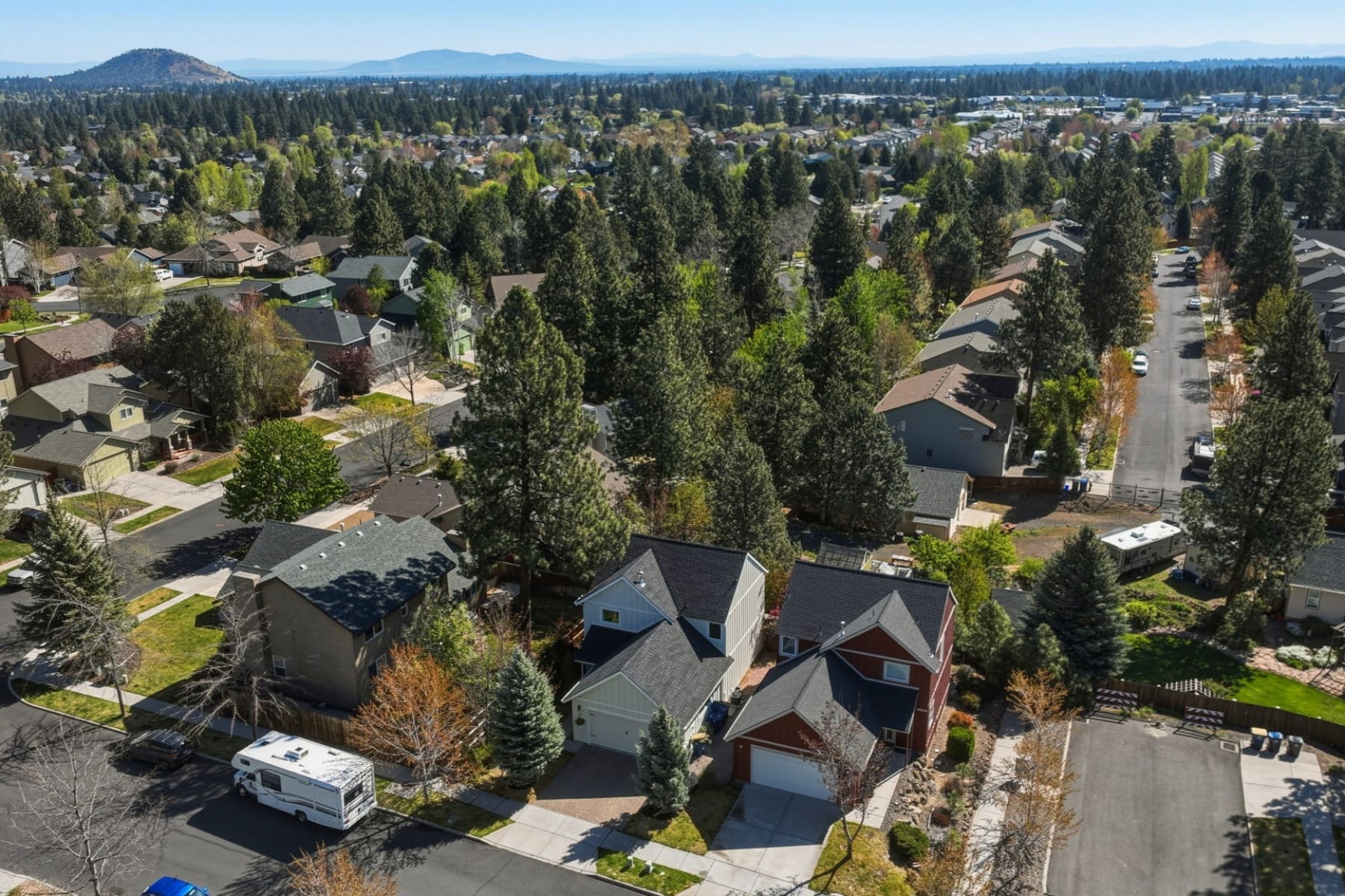  19827 Powers Road Bend, OR 97702 - 物件實景