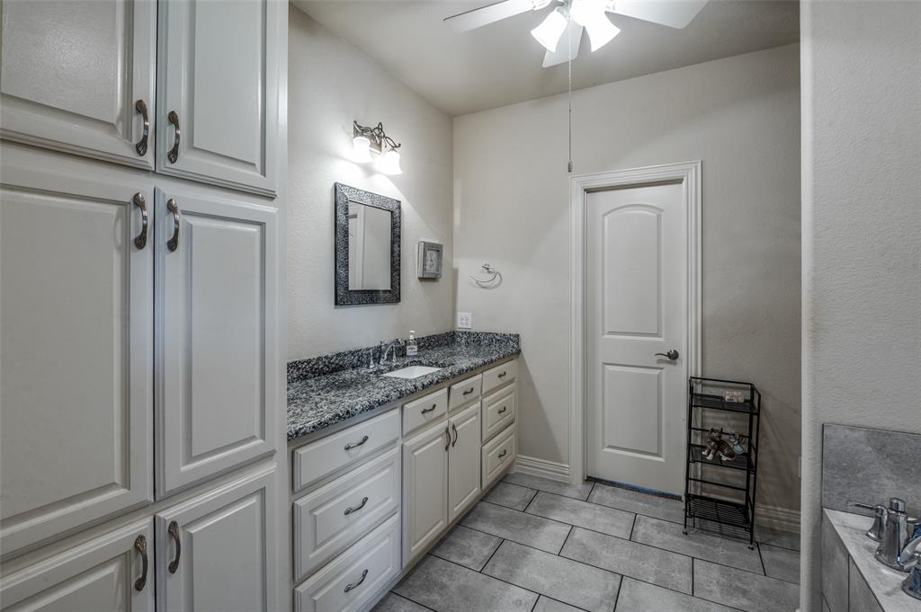 Farmersville, Texas, 75442, United States, 4 Bedrooms Bedrooms, ,3 BathroomsBathrooms,Residential,For Sale,1829305