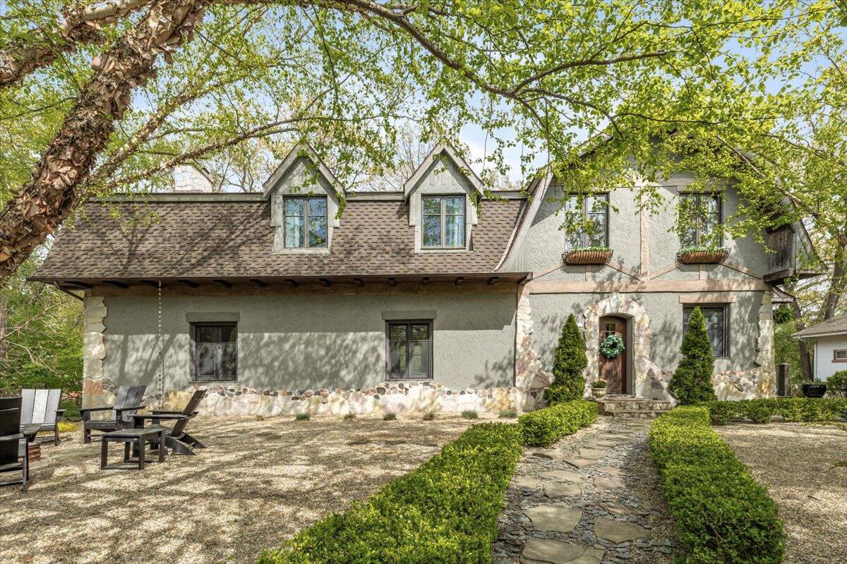 Michiana Shores, Indiana, 46360, United States, 5 Bedrooms Bedrooms, ,4 BathroomsBathrooms,Residential,For Sale,1827819