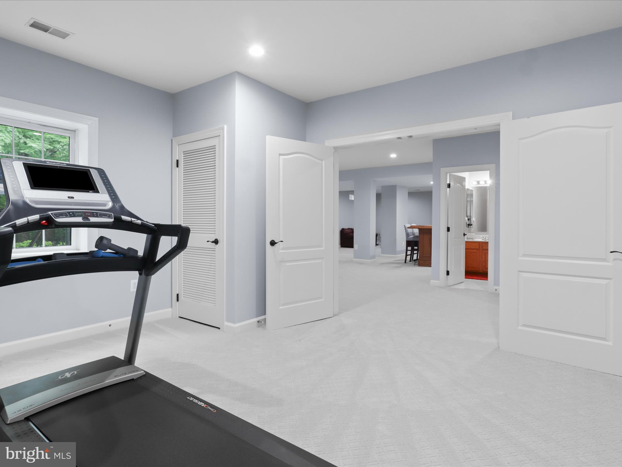 Fairfax Station, Virginia, 22039, United States, 5 Bedrooms Bedrooms, ,6 BathroomsBathrooms,Residential,For Sale,1810572