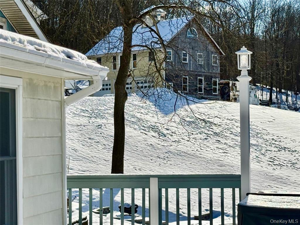 salt Point, New York, 12578, United States, 5 Bedrooms Bedrooms, ,5 BathroomsBathrooms,Residential,For Sale,2005209