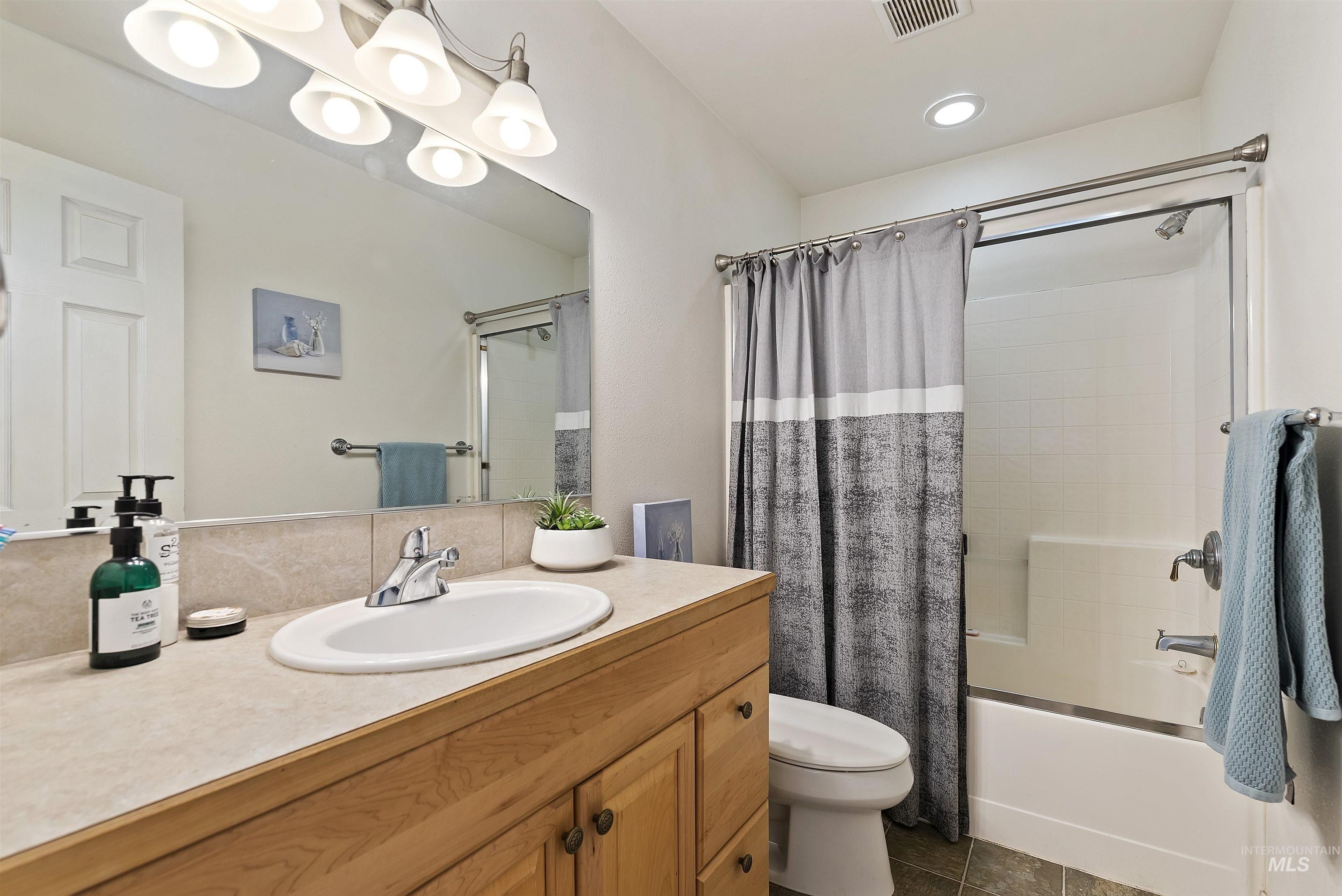 2322 Smith Ave, Boise, Idaho, 83702, United States, 4 Bedrooms Bedrooms, ,3 BathroomsBathrooms,Residential,For Sale,2322 Smith Ave,1433750