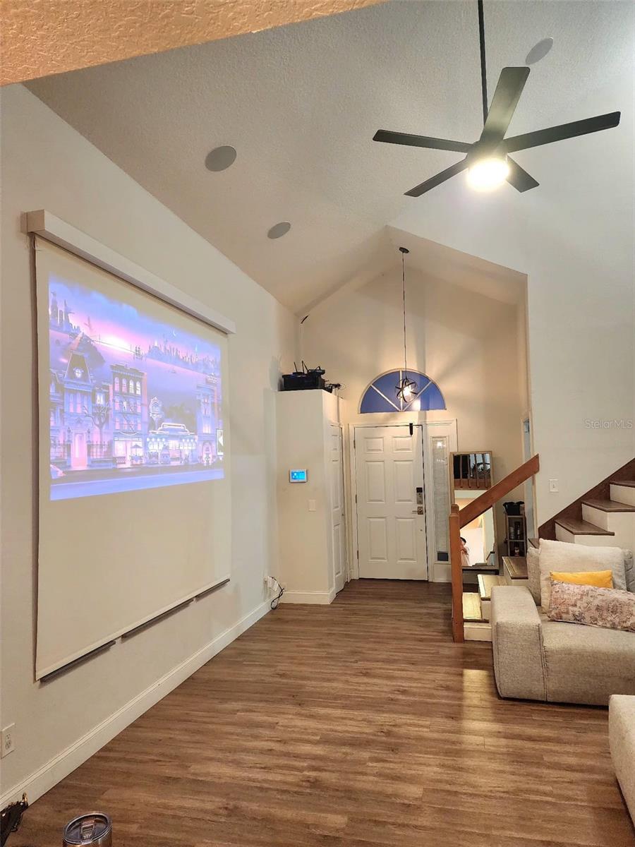 ORLANDO, Florida, 32828, United States, 3 Bedrooms Bedrooms, ,3 BathroomsBathrooms,Residential,For Sale,1942582
