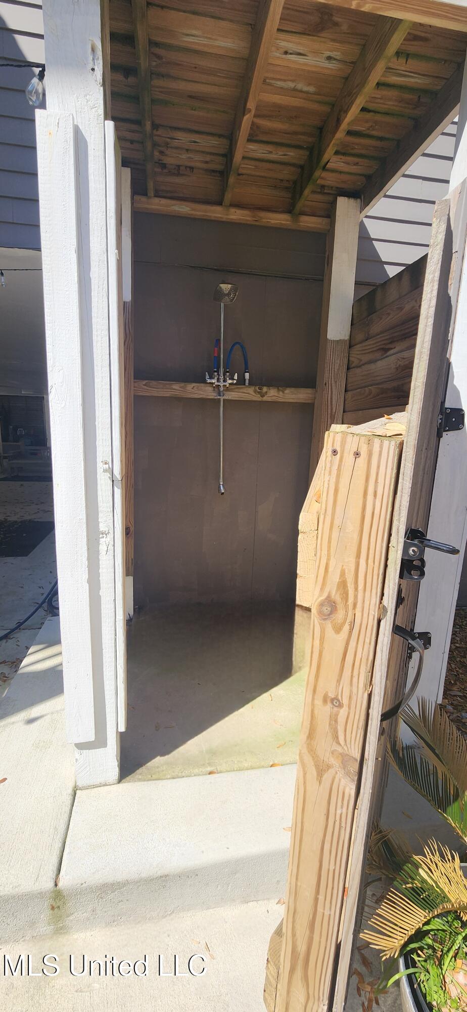 Biloxi, Mississippi, 39531, United States, 3 Bedrooms Bedrooms, ,3 BathroomsBathrooms,Residential,For Sale,1731984