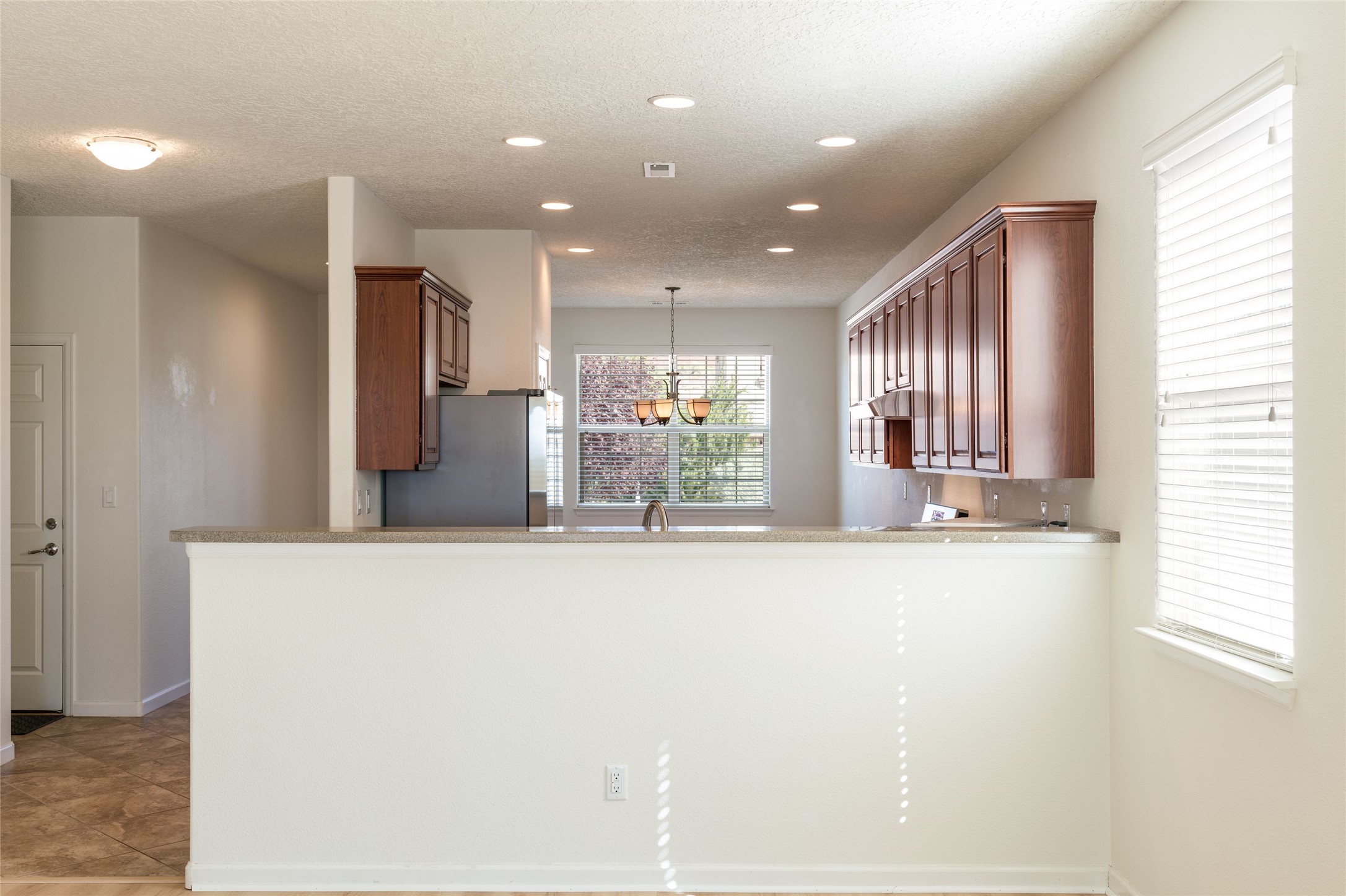  4010 Sierra Alta Ave NE - 物件實景
