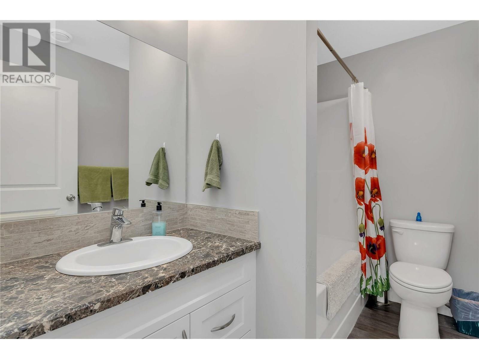 KELOWNA, British Columbia, V1Z 3W6, CA, 5 Bedrooms Bedrooms, ,3 BathroomsBathrooms,Residential,For Sale,1838987