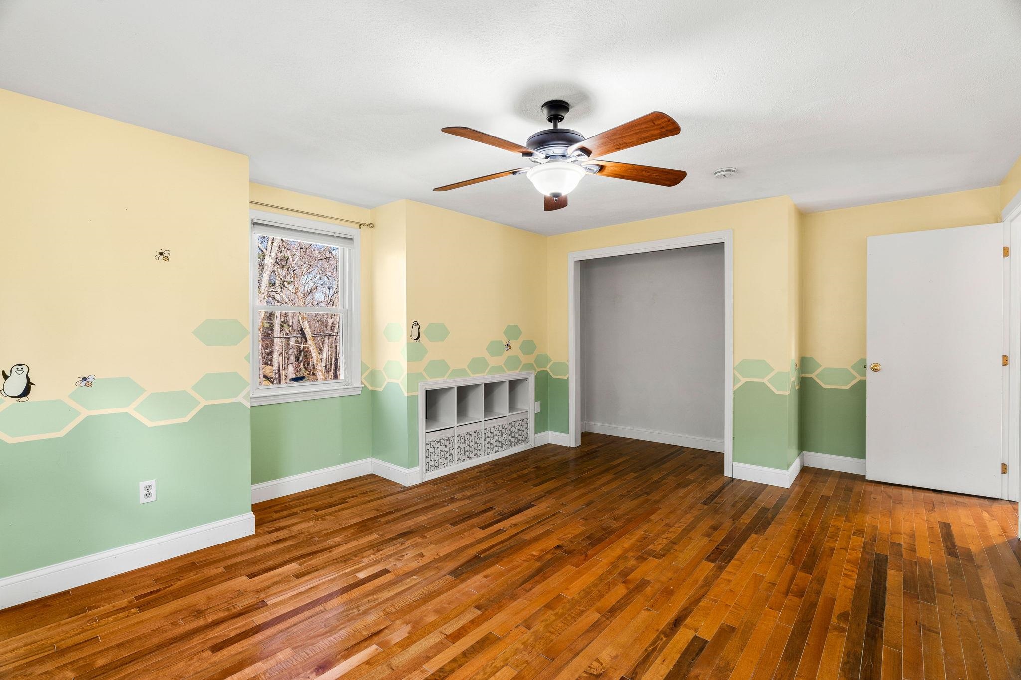 Londonderry, New Hampshire, 03053, United States, 3 Bedrooms Bedrooms, ,4 BathroomsBathrooms,Residential,For Sale,2002282