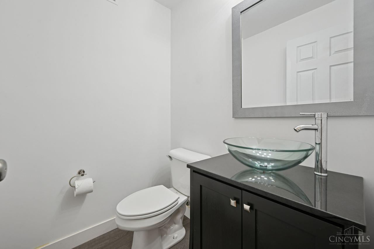 Mason, Ohio, 45040, United States, 5 Bedrooms Bedrooms, ,5 BathroomsBathrooms,Residential,For Sale,1988349