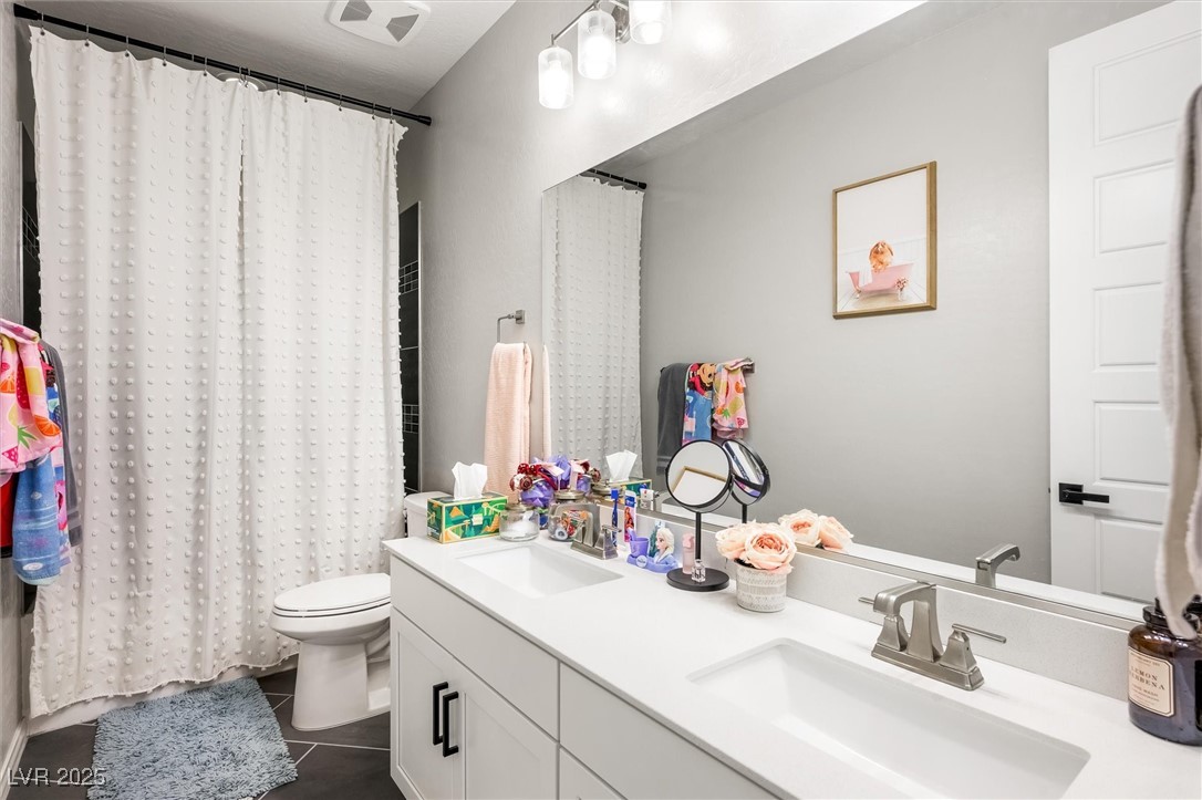 Las Vegas, Nevada, 89183, United States, 4 Bedrooms Bedrooms, ,3 BathroomsBathrooms,Residential,For Sale,1908319