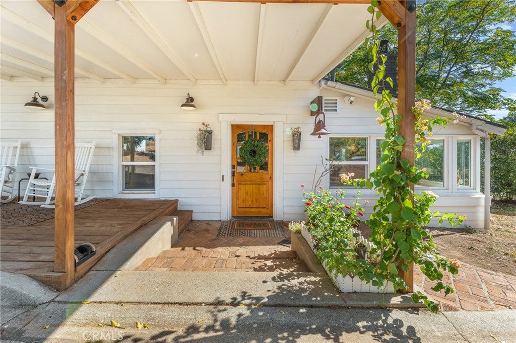 Banning, California, 92220, United States, 6 Bedrooms Bedrooms, ,4 BathroomsBathrooms,Residential,For Sale,1977497