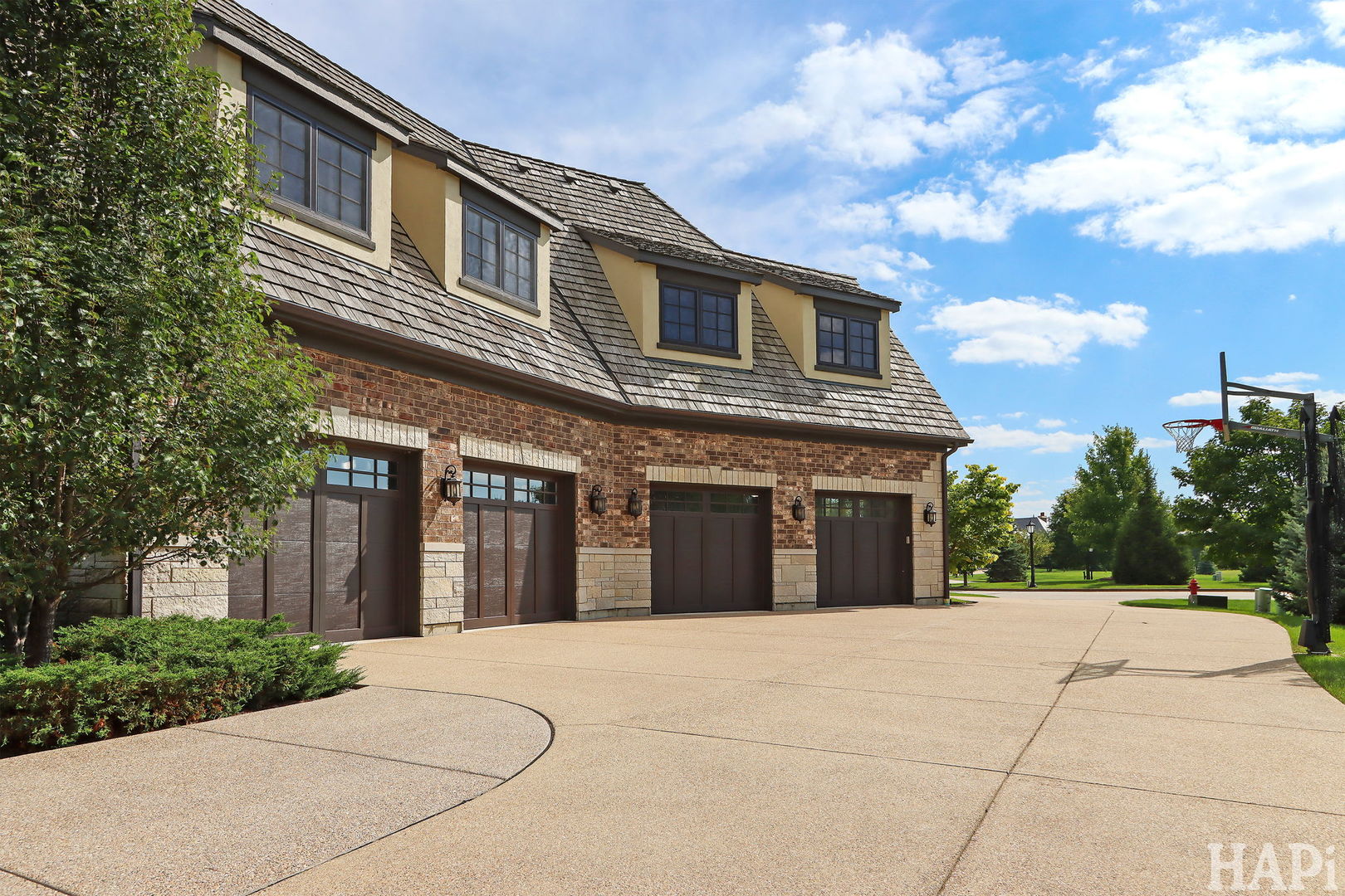 South Barrington, Illinois, 60010, United States, 5 Bedrooms Bedrooms, ,6 BathroomsBathrooms,Residential,For Sale,1947968