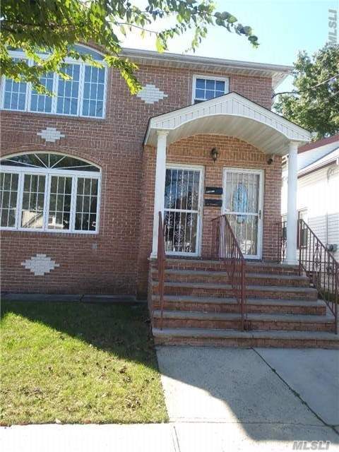 Springfield Gdns, New York, 11413, United States, 6 Bedrooms Bedrooms, ,4 BathroomsBathrooms,Residential,For Sale,1920335