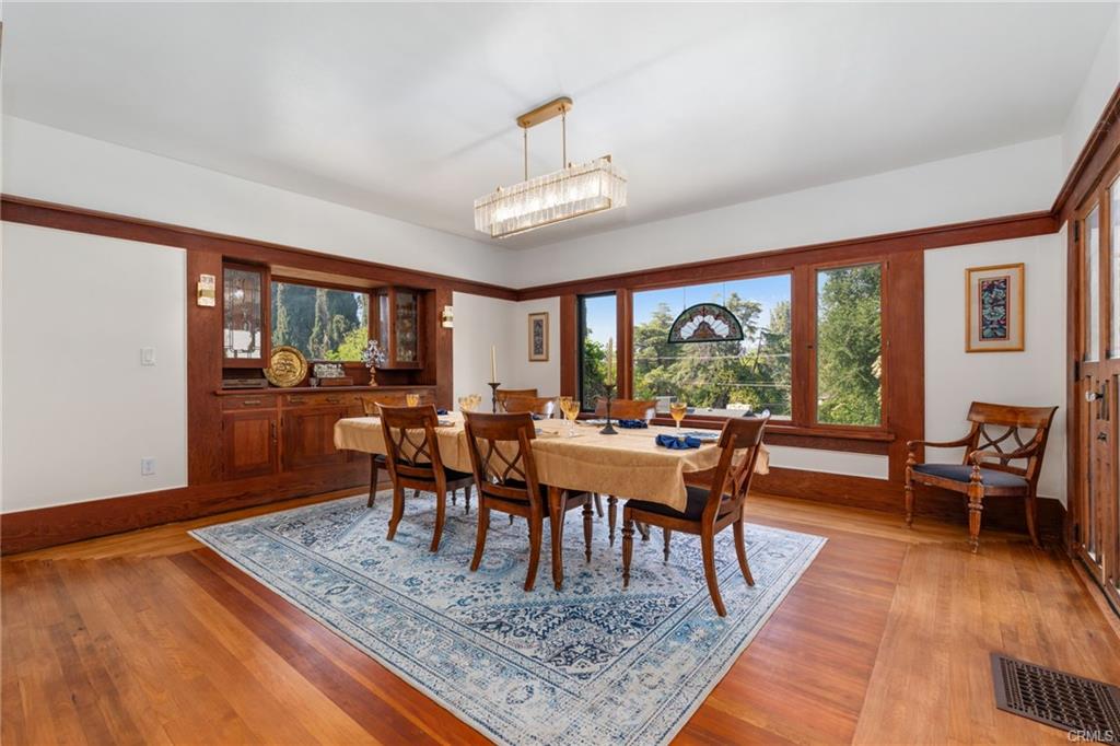 Redlands, California, 92373, United States, 5 Bedrooms Bedrooms, ,4 BathroomsBathrooms,Residential,For Sale,1810586