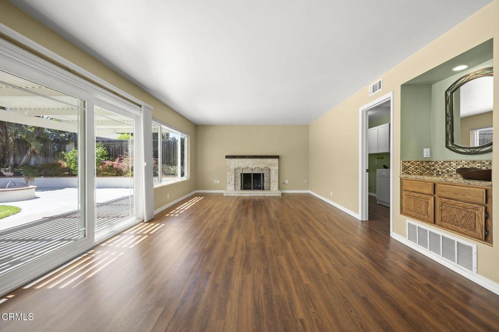Ventura, California, 93004, United States, 4 Bedrooms Bedrooms, ,3 BathroomsBathrooms,Residential,For Sale,1865622