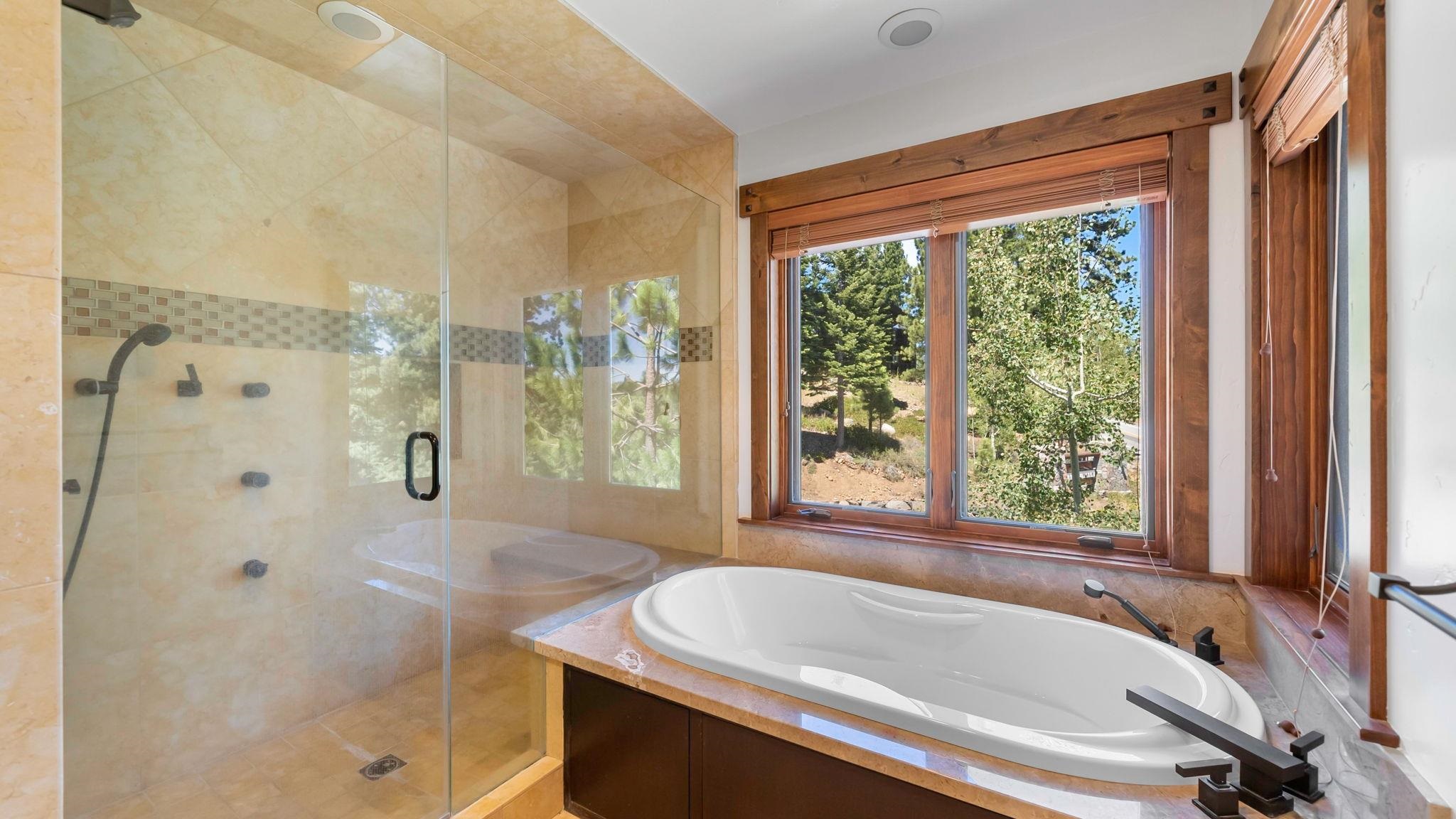 Truckee, California, 96161, United States, 4 Bedrooms Bedrooms, ,4 BathroomsBathrooms,Residential,For Sale,1999029