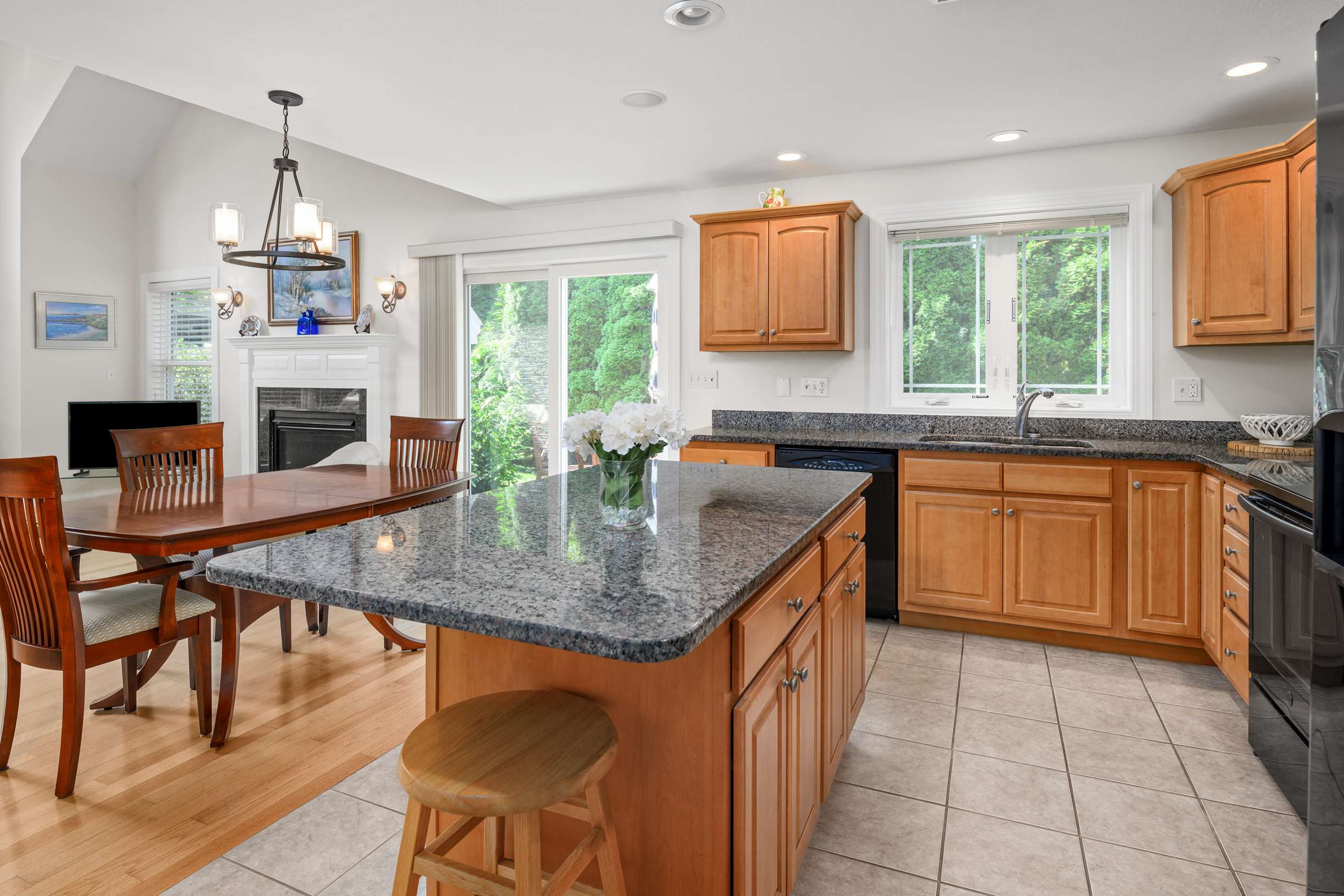  Immaculate Home in 55+ Bayberry Ridge HOA in York Beach - 物件實景