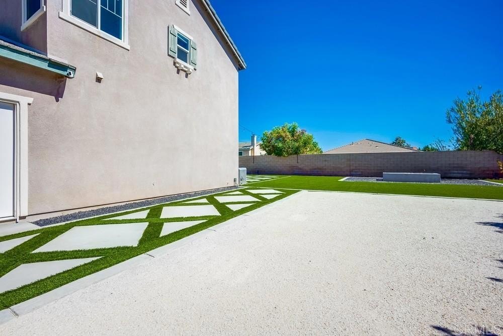Murrieta, California, 92563, United States, 3 Bedrooms Bedrooms, ,3 BathroomsBathrooms,Residential,For Sale,1947093