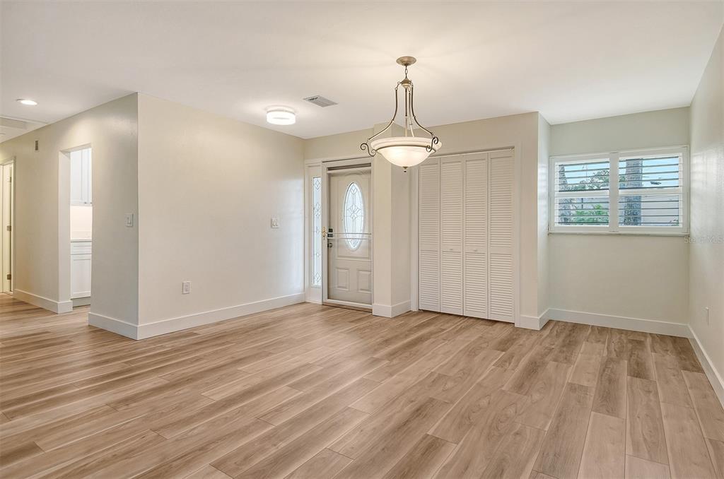 Sarasota, Florida, 34242, United States, 2 Bedrooms Bedrooms, ,2 BathroomsBathrooms,Residential,For Sale,1926172