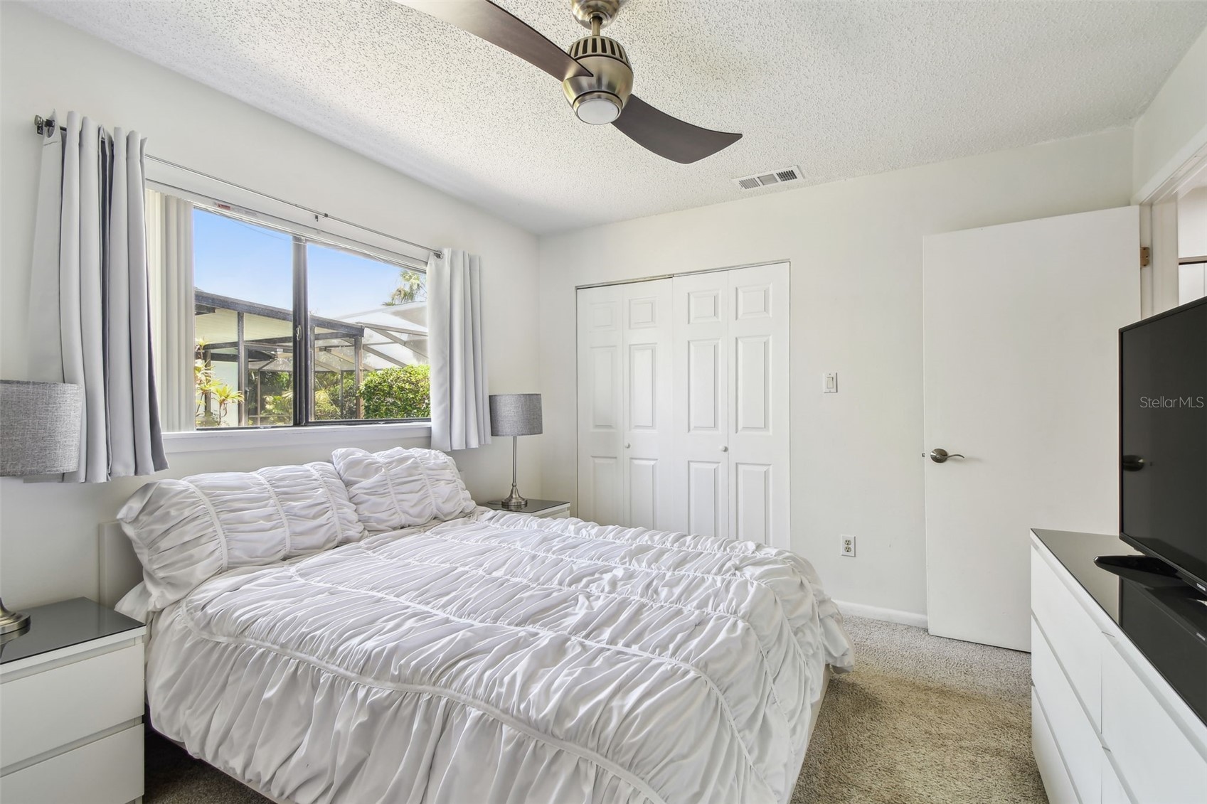 Tampa, Florida, 33615, United States, 3 Bedrooms Bedrooms, ,2 BathroomsBathrooms,Residential,For Sale,1915147