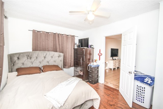 Huntington Park, California, 90255, United States, ,Residential,For Sale,1981517