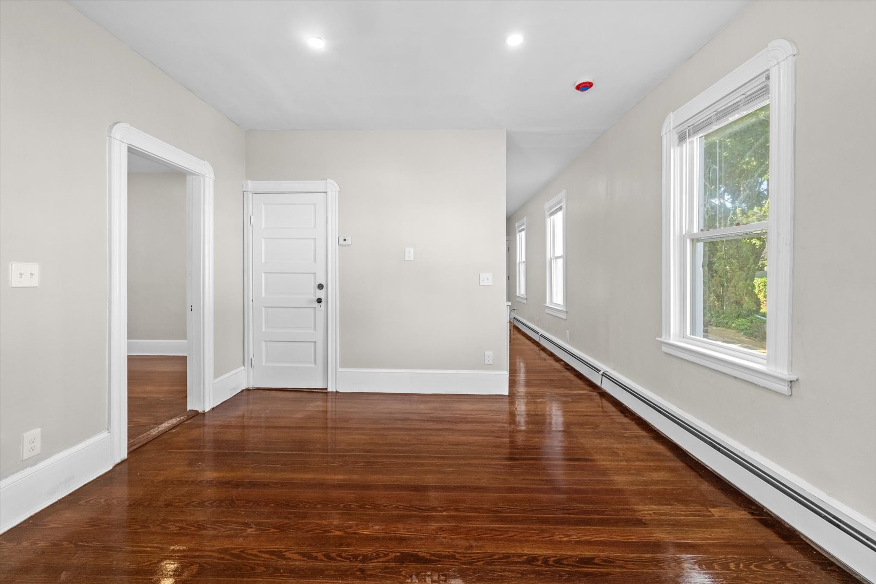  96-98 Clara St, New Bedford, MA, 02744 - 物件實景