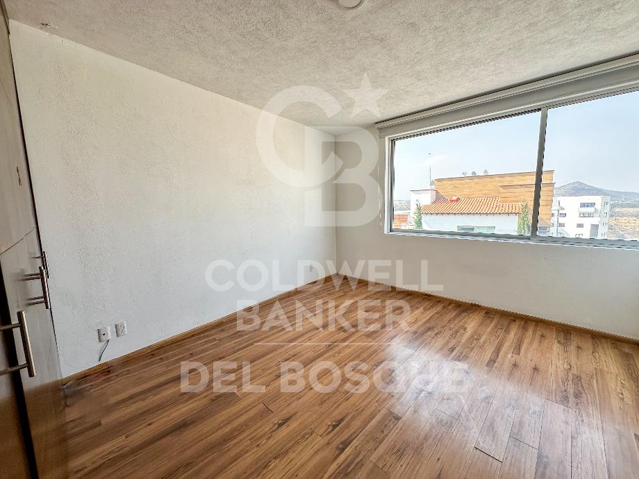 General Miguel Miram?n, Naucalpan de Juárez, Estado de méxico, 53126, Mexico, 6 Bedrooms Bedrooms, ,4 BathroomsBathrooms,Residential,For Sale,General Miguel Miram?n,1621577