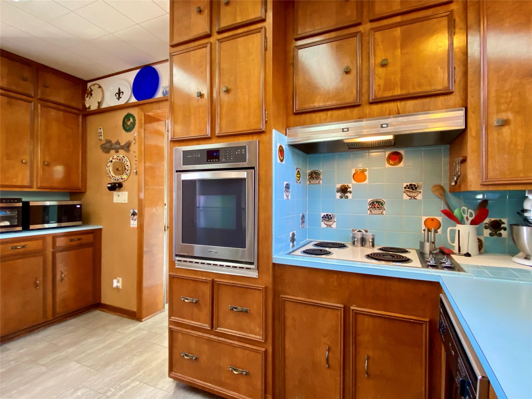 Galveston, Texas, 77551, United States, 3 Bedrooms Bedrooms, ,3 BathroomsBathrooms,Residential,For Sale,1805547