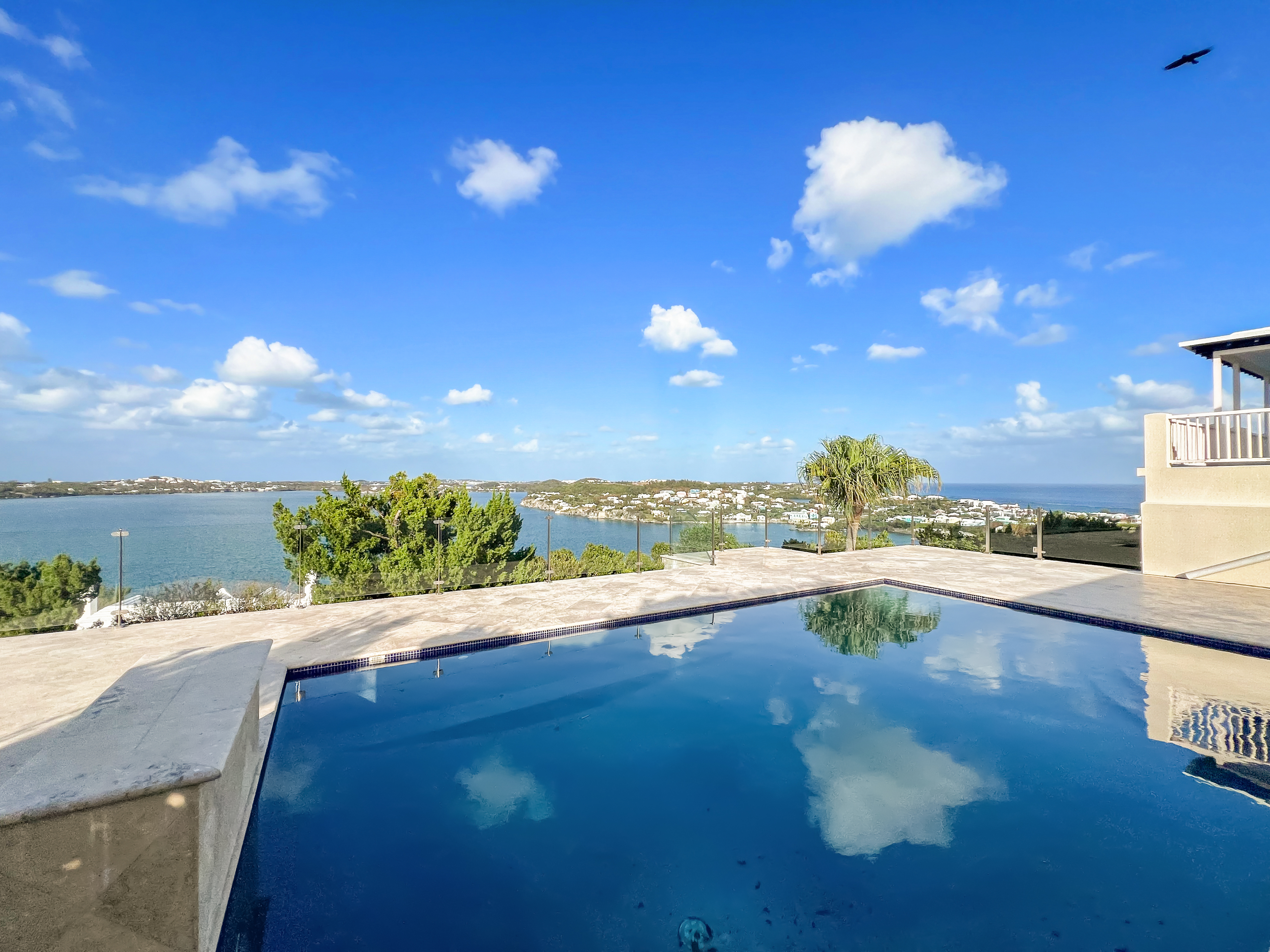 Smith's, BM, 3 Bedrooms Bedrooms, ,4 BathroomsBathrooms,Residential,For Sale,1998432